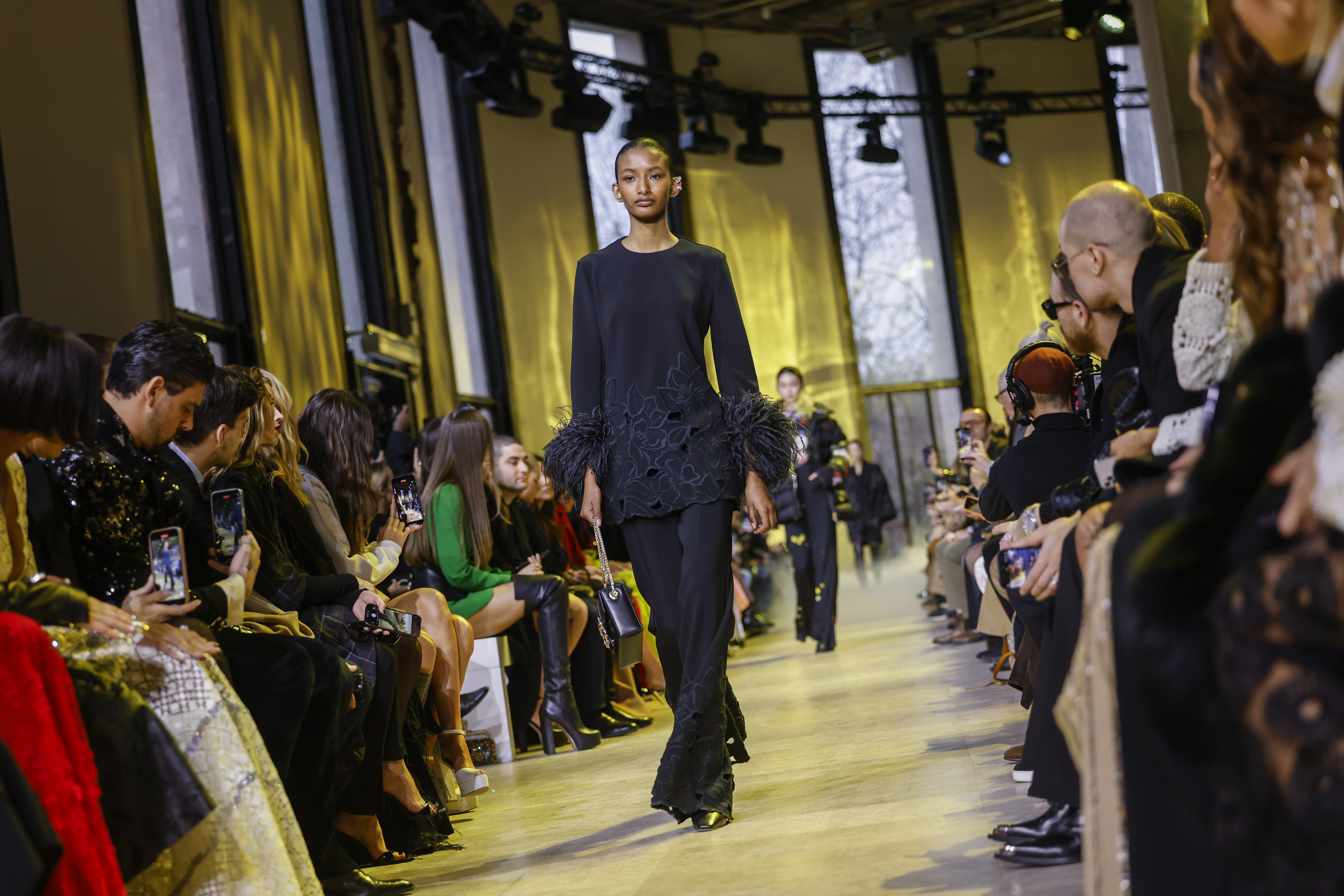 Louis Vuitton plans live stream for Paris Fashion Week