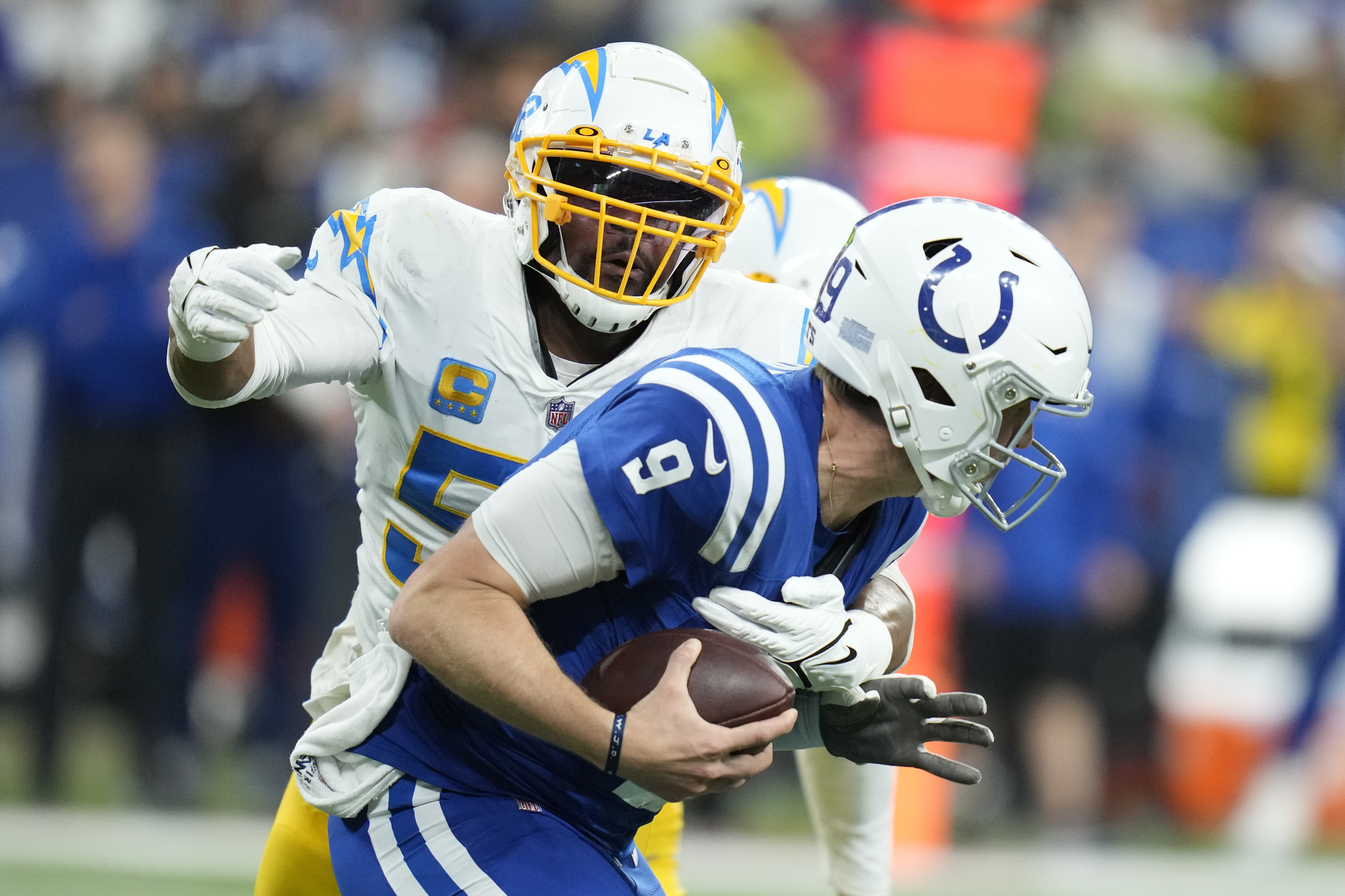 Watch: Chargers' Brandon Staley gives game ball to Dean Spanos