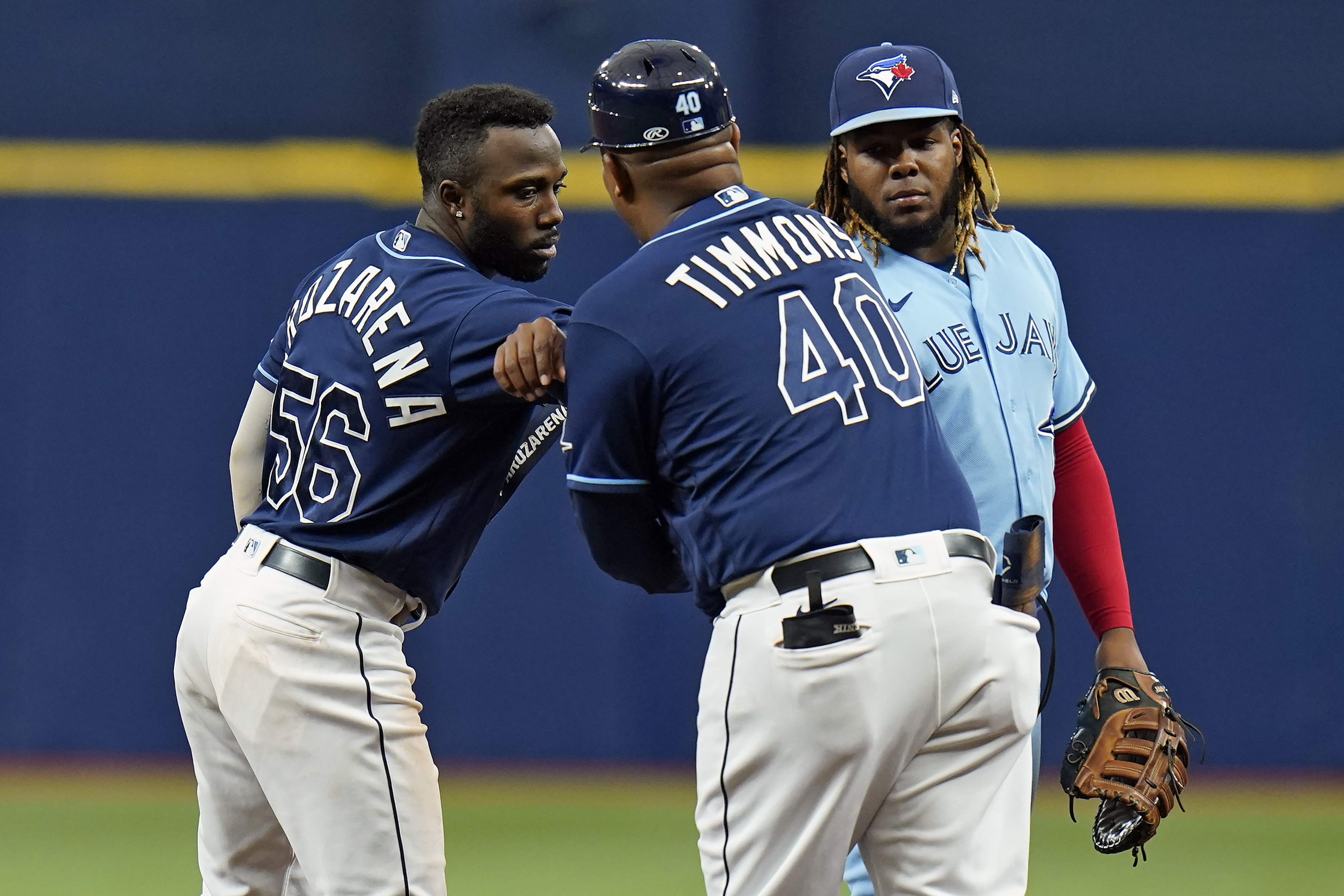 Kiermaier hit after scouting report flap; Rays to playoffs