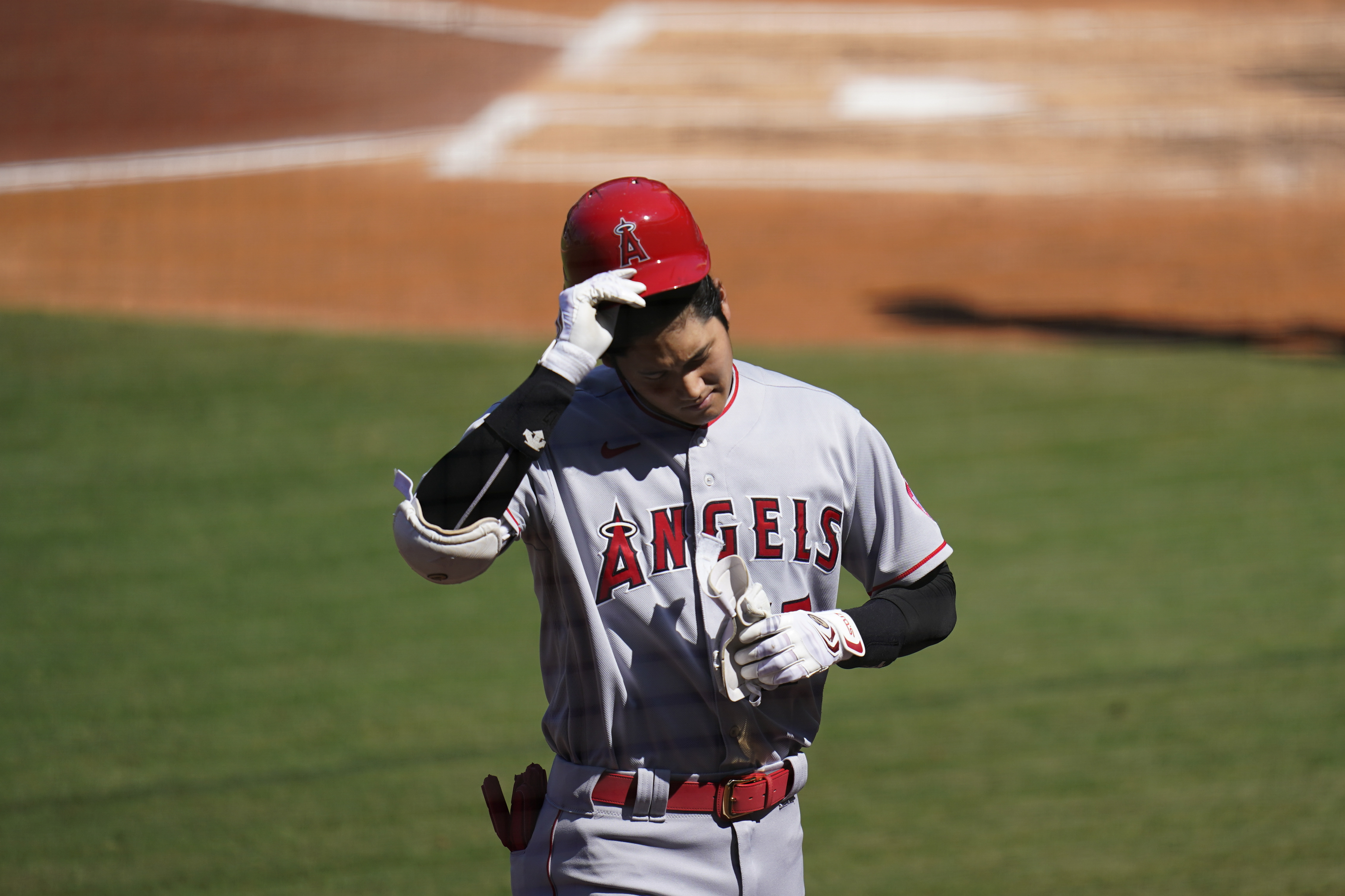 Clevinger suddenly pulled after 1 inning, Pads fall to Halos Loss