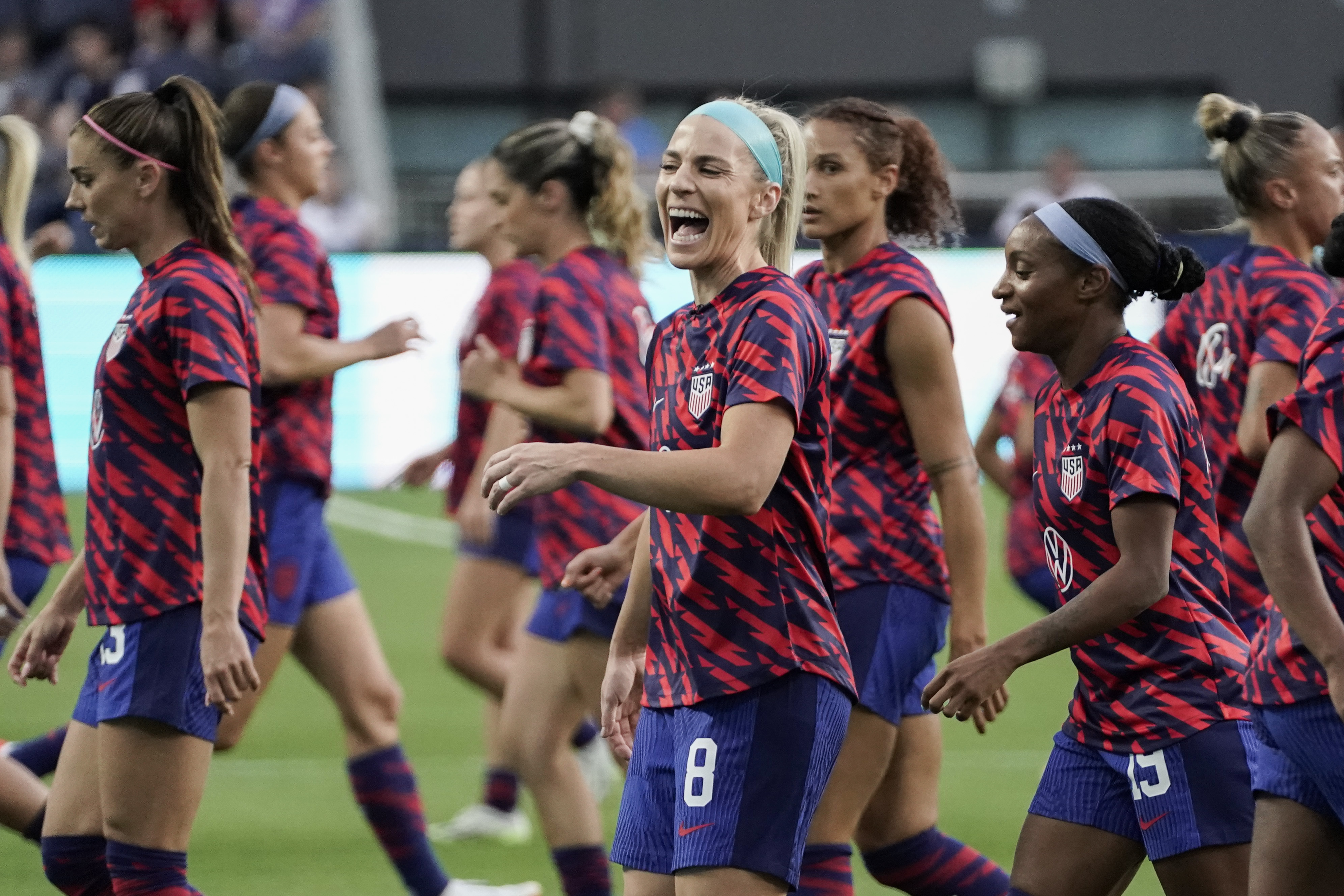 Julie Ertz retires from soccer after 10-year career and 2 Women's World Cup  titles