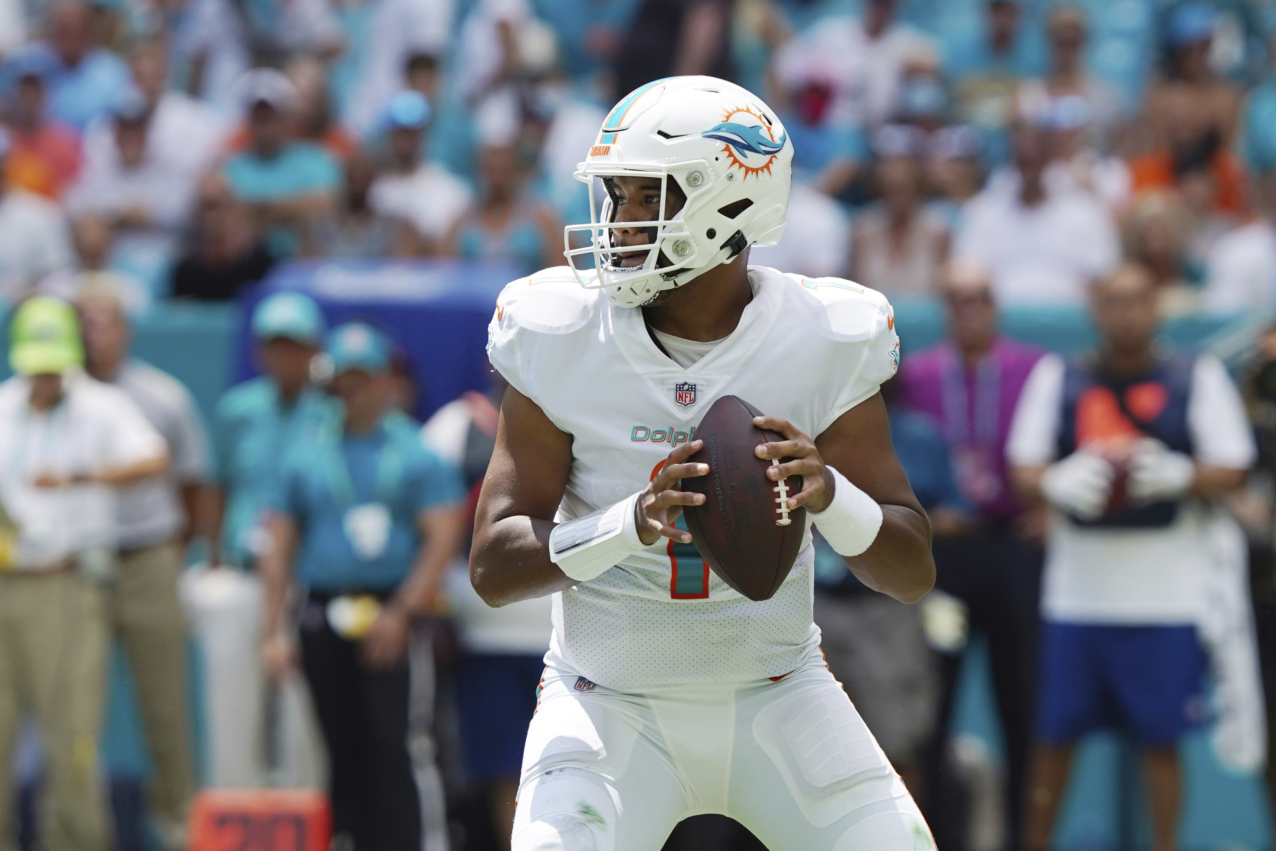 Tua Tagovailoa knocked out in Dolphins loss to Bills