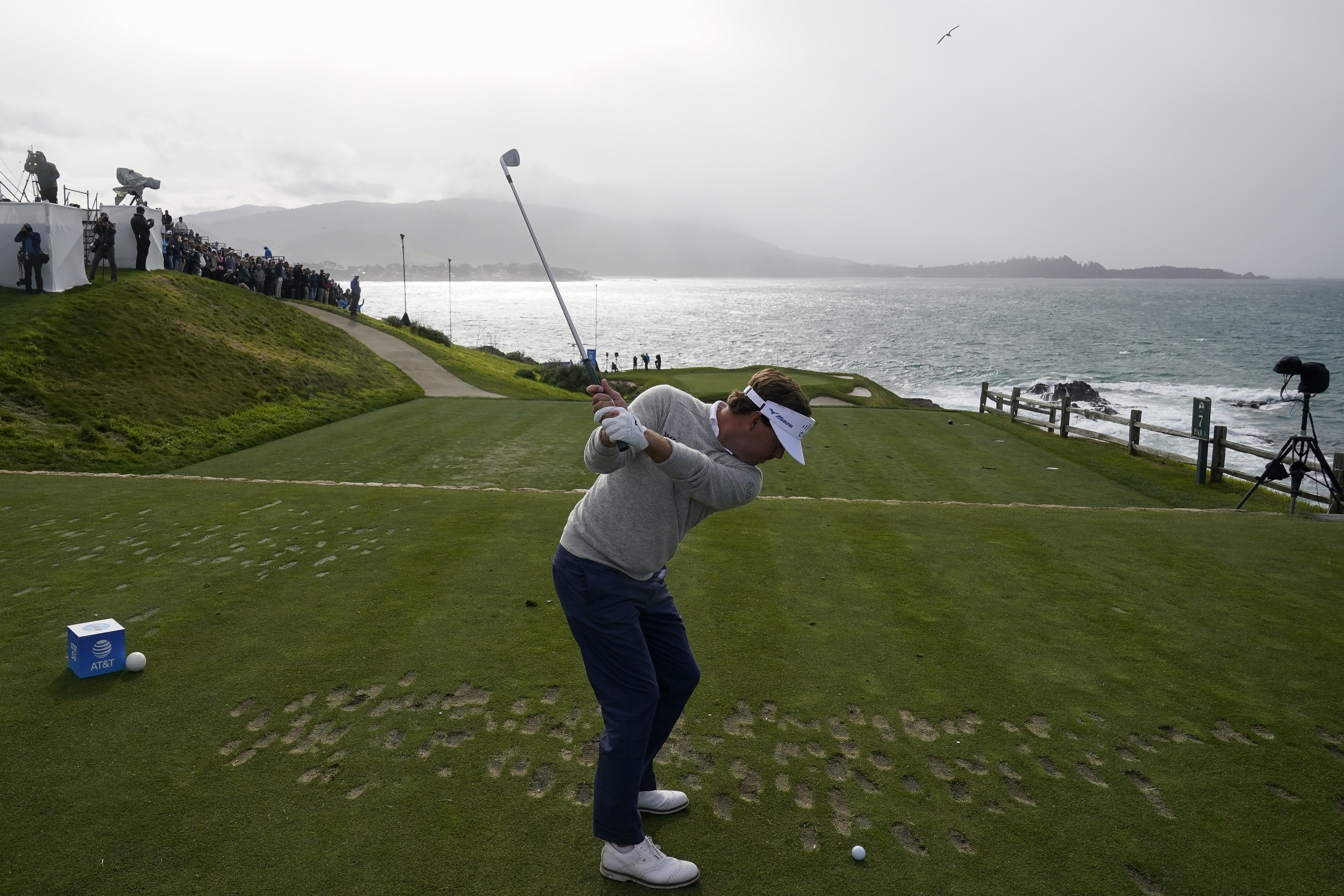 Lebioda leads on a day of ever-changing conditions at Pebble