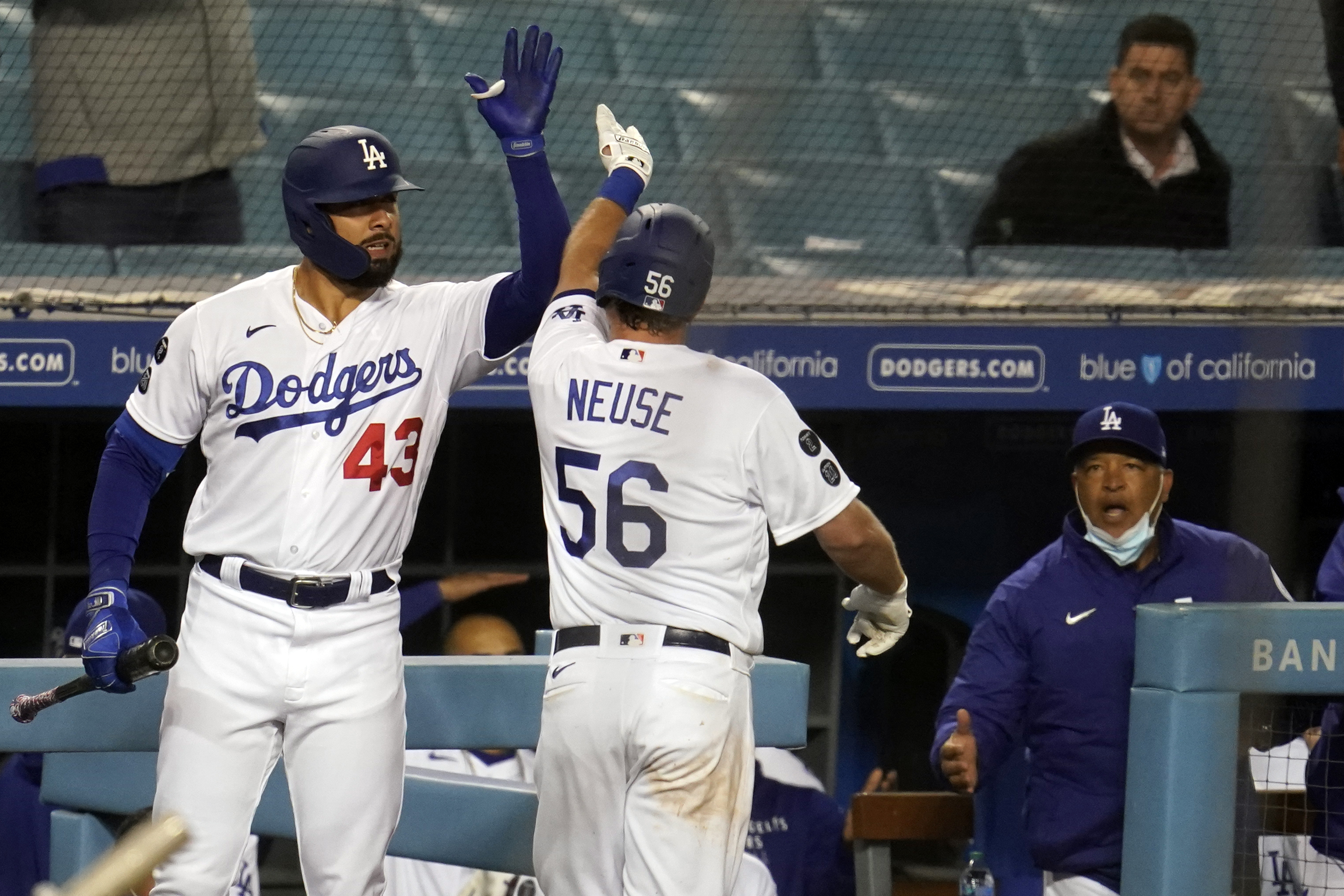 Padres hold off Dodgers 3-2 in resumption of SoCal rivalry