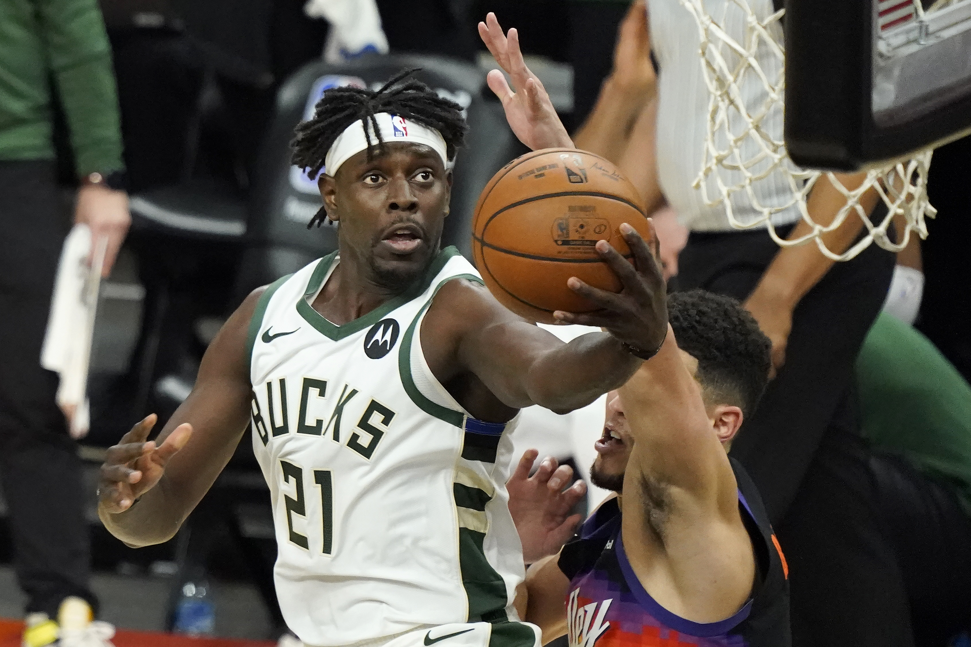 Milwaukee Bucks credit 'Giannis effect' for uptick in business