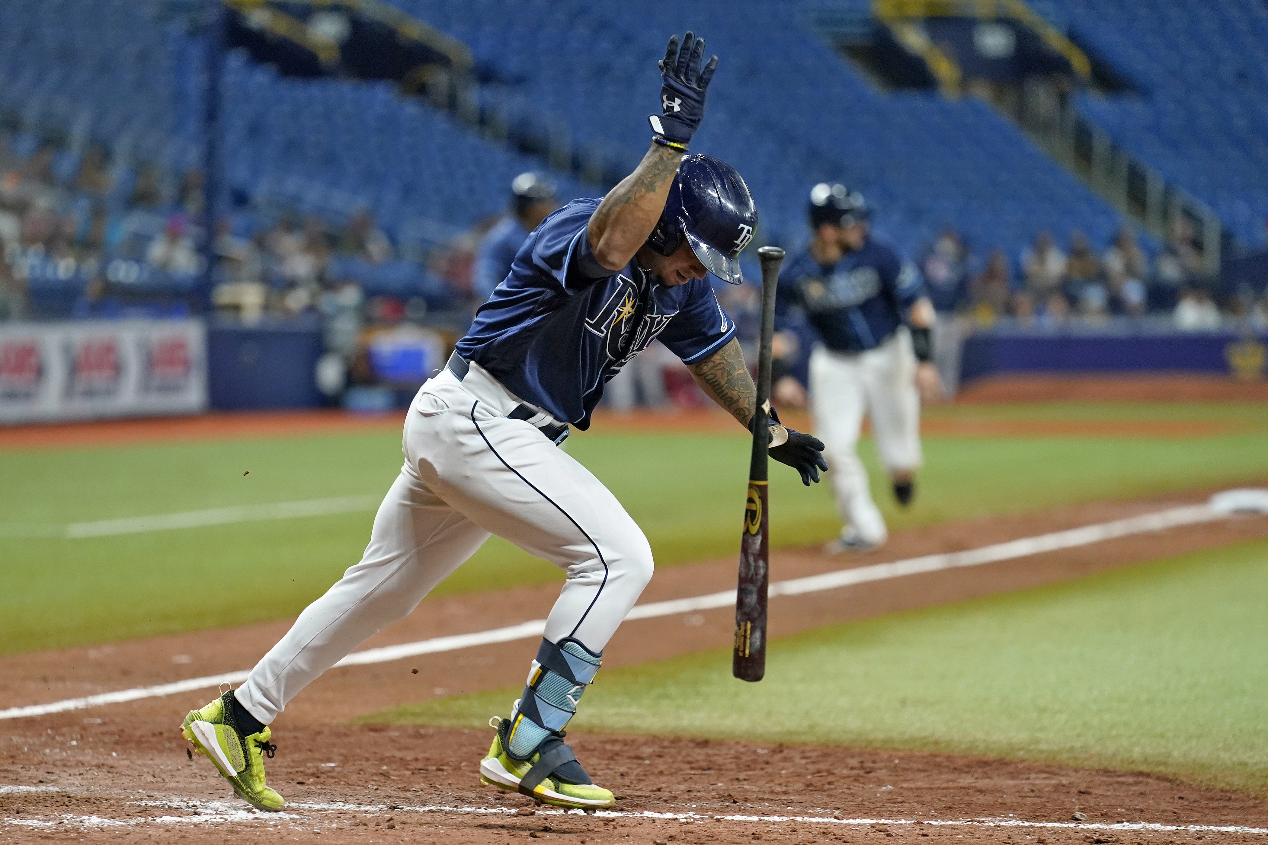 Hunter Renfroe reaction to Brett Phillips walk-off