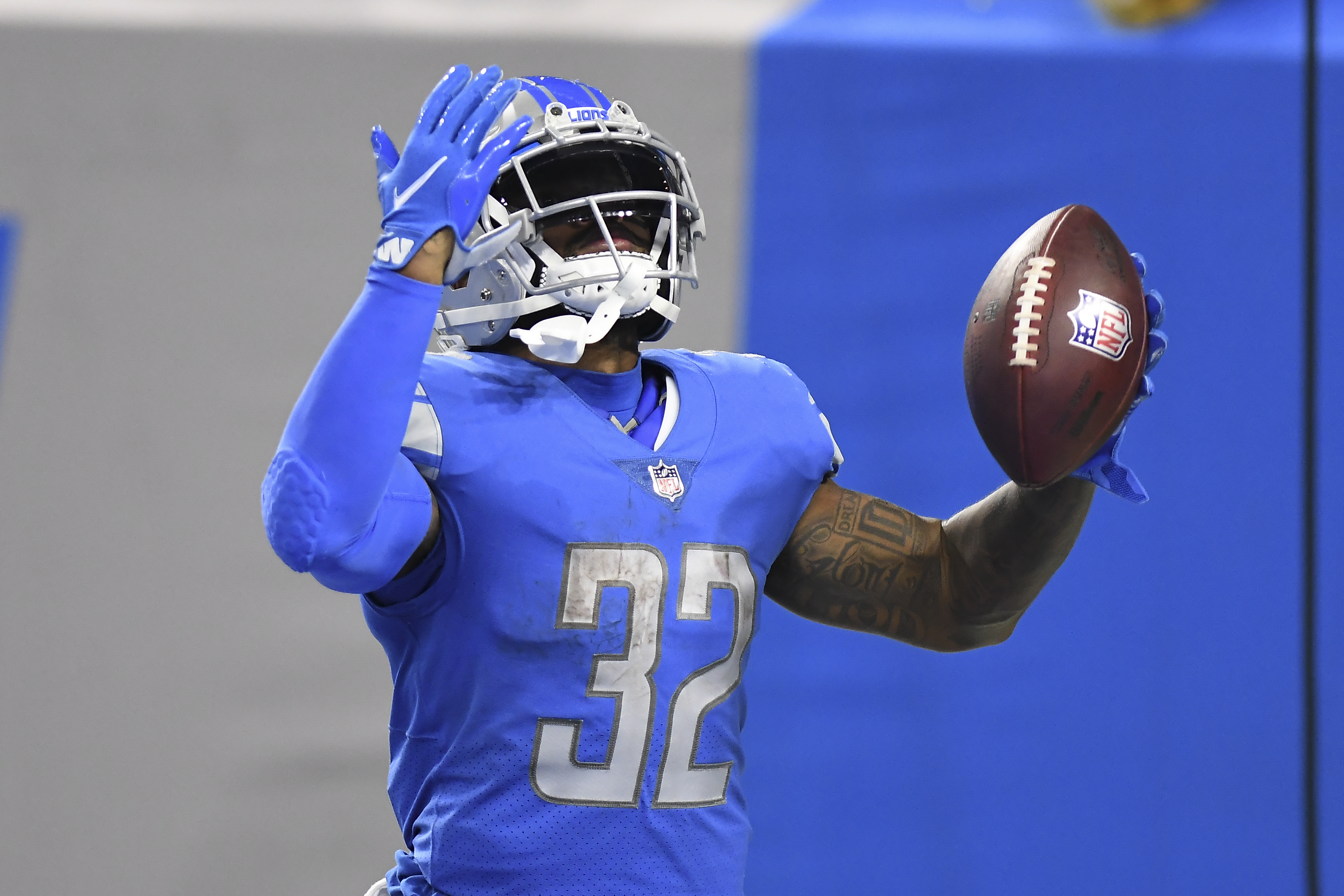 Detroit Lions vs. Green Bay Packers on Monday Night Football: Follow game  score and updates here