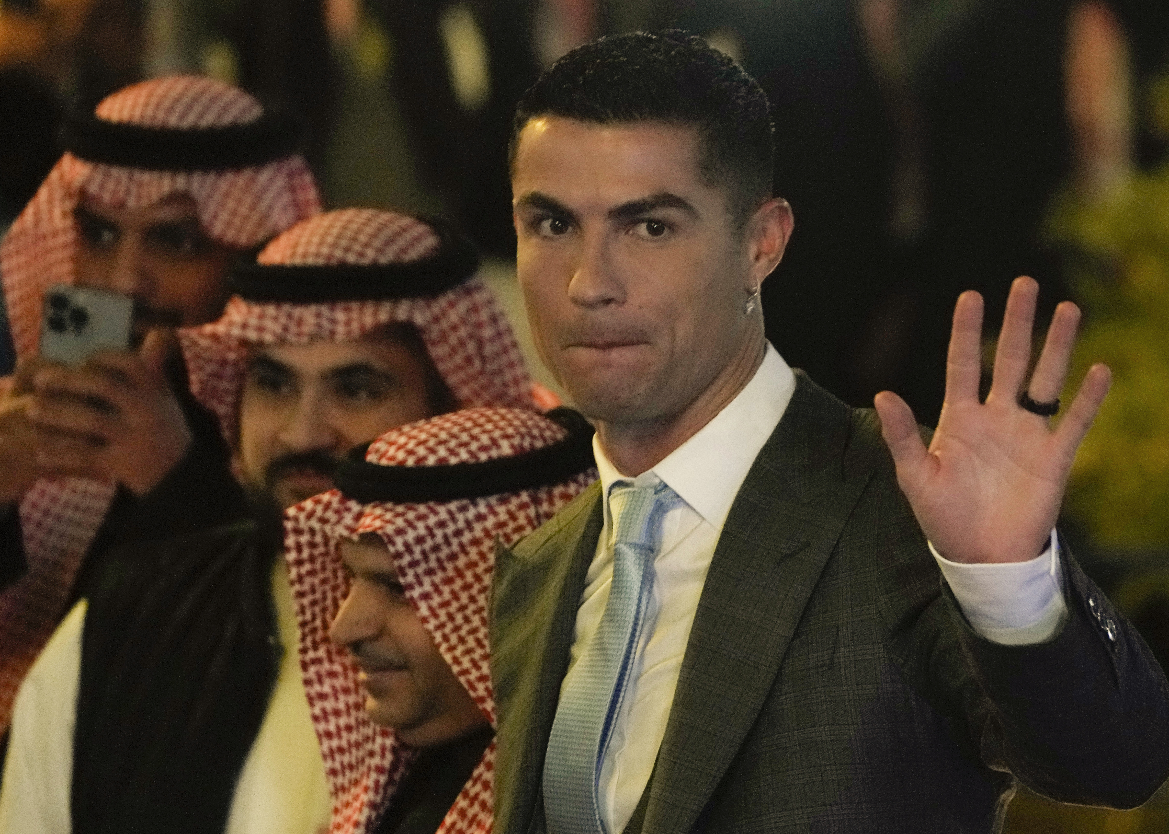 Cristiano Ronaldo Signs With Saudi Arabian Club Al Nassr – The Hollywood  Reporter