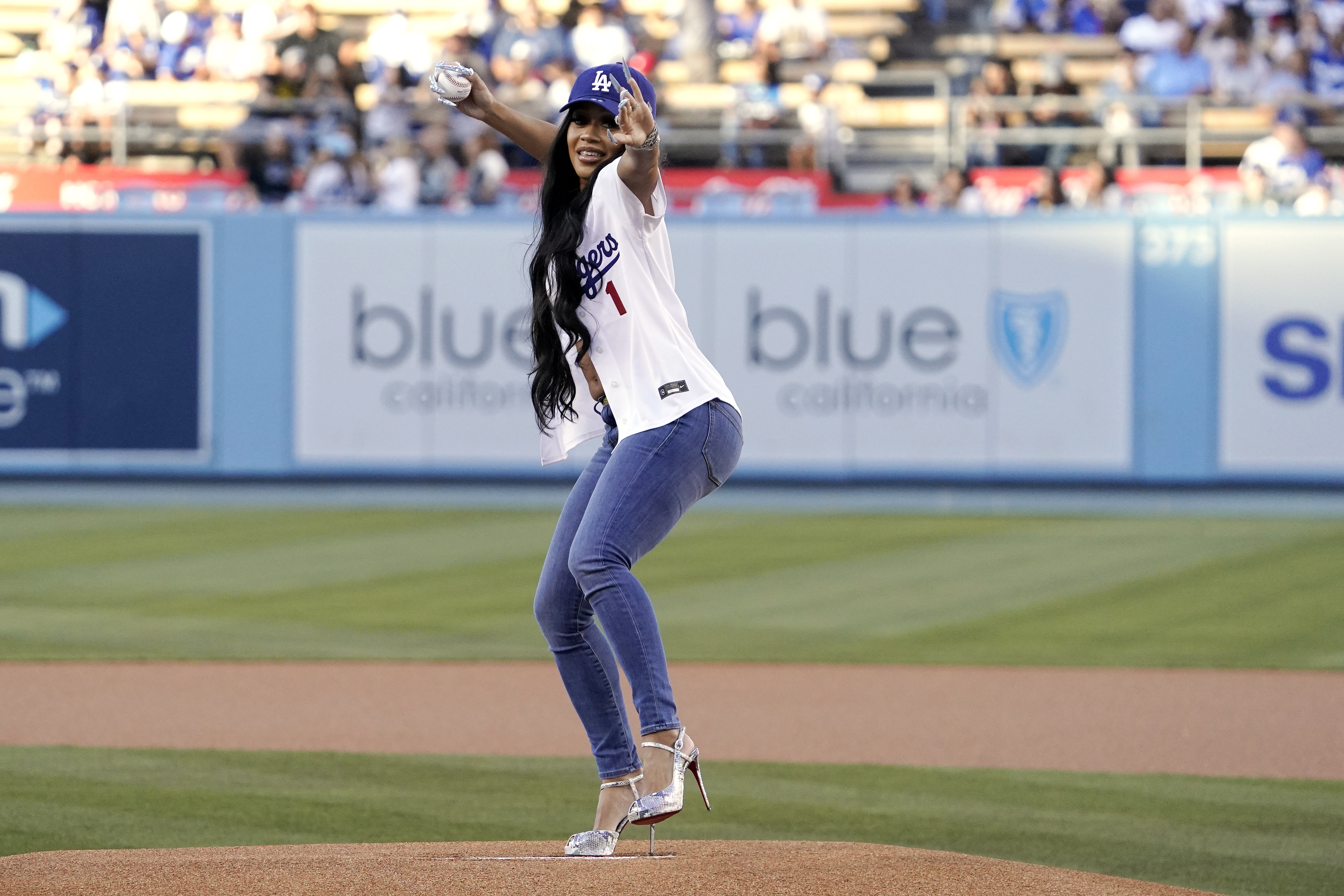 Los Angeles Dodgers on X: ICY. Thanks for stopping by, @Saweetie!   / X