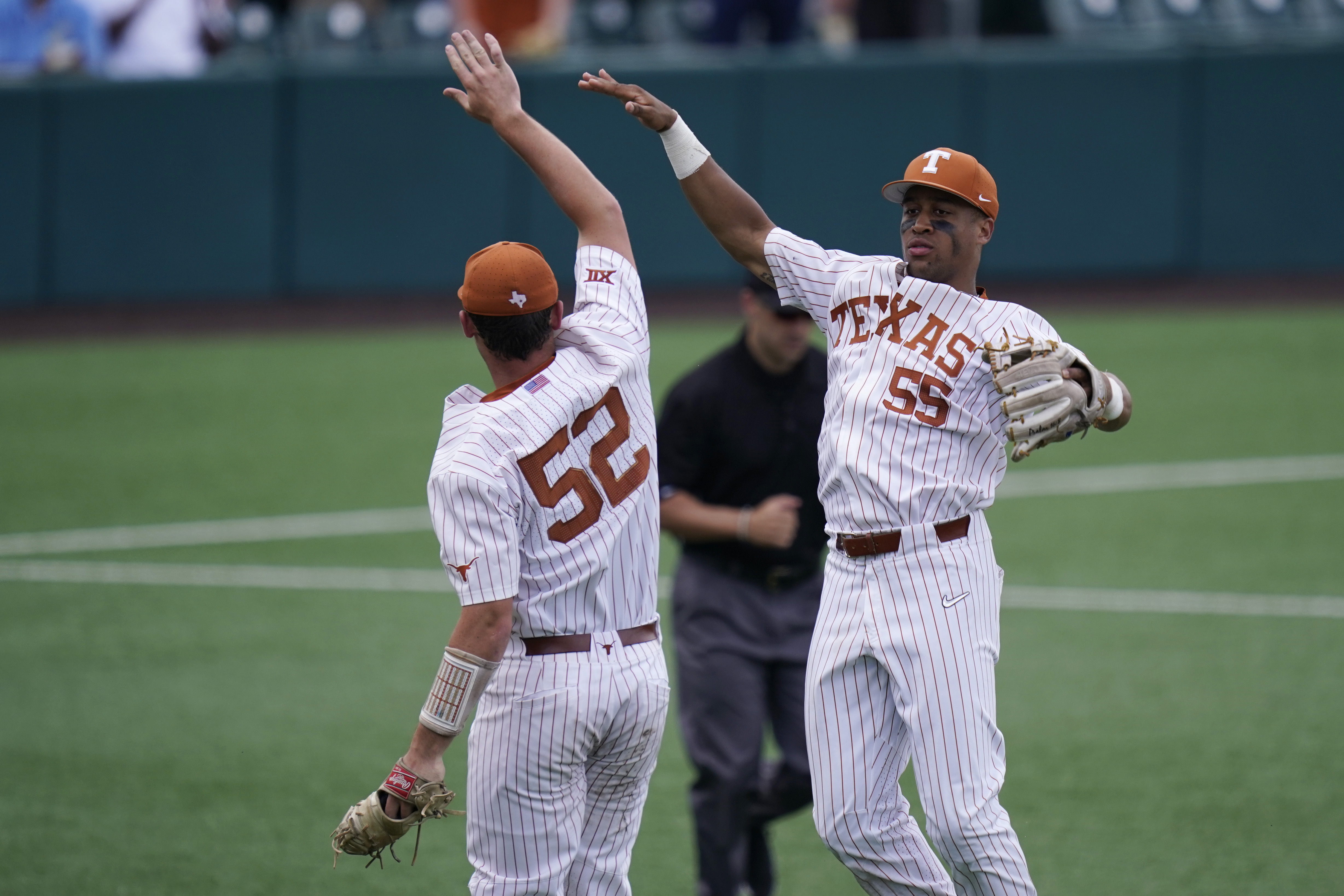 Campus Insiders' 2017 Tournament Of Uniforms: Baseball Region - Stadium