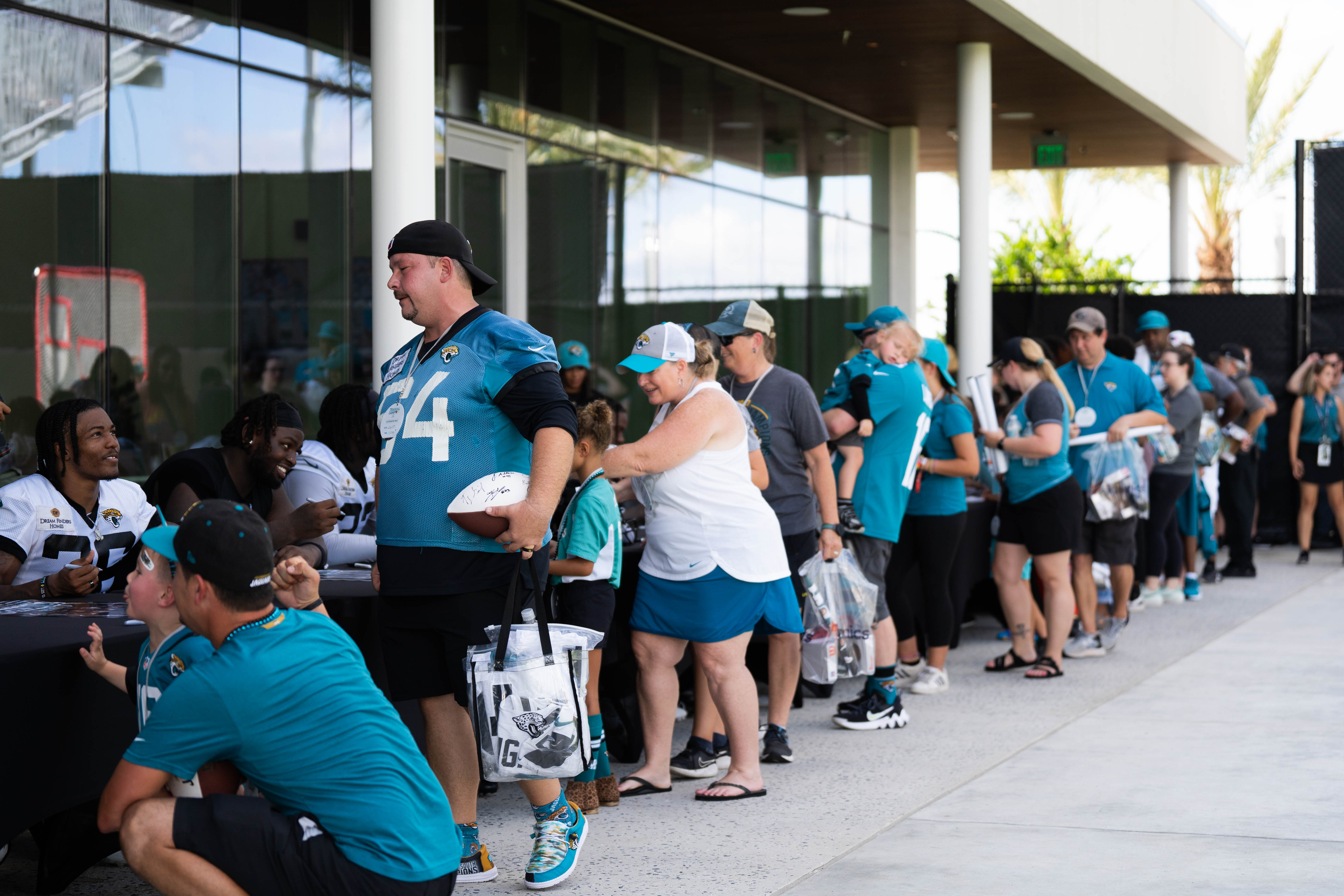 Miami Dolphins players hype fan excitement at training camp