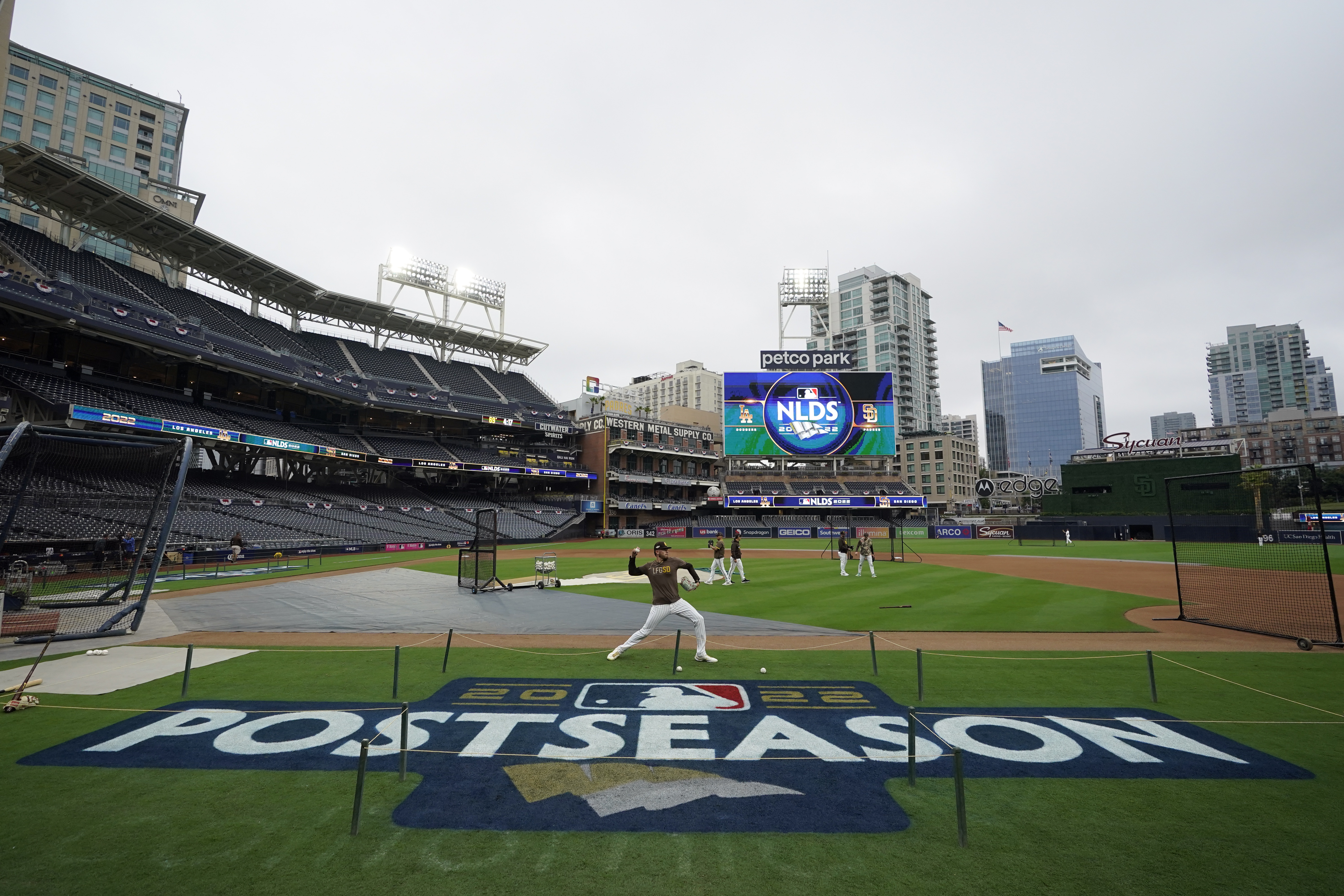 Padres' Joe Musgrove dishes on new coaches and expectations