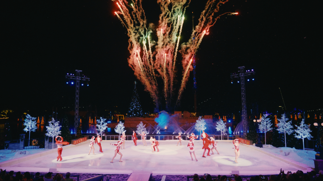 Seaworld Orlando Christmas Celebration 2022 Seaworld Orlando's Christmas Celebration Returns With New Experiences