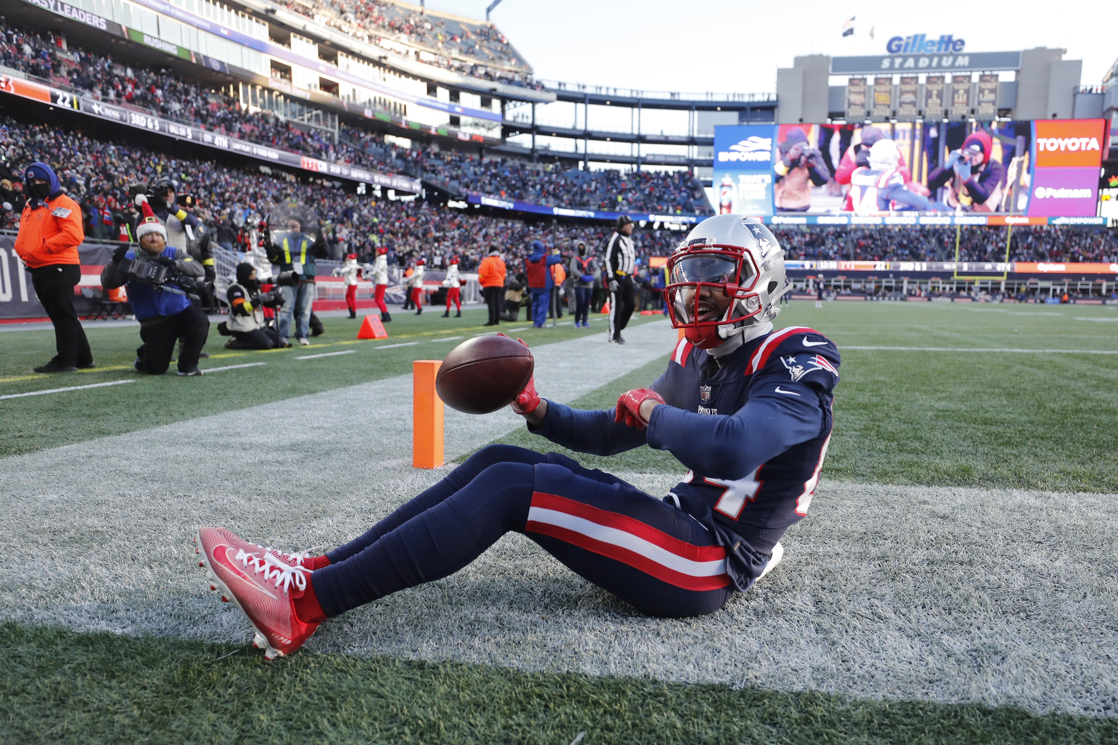 Cincinnati Bengals beat New England Patriots 22-18