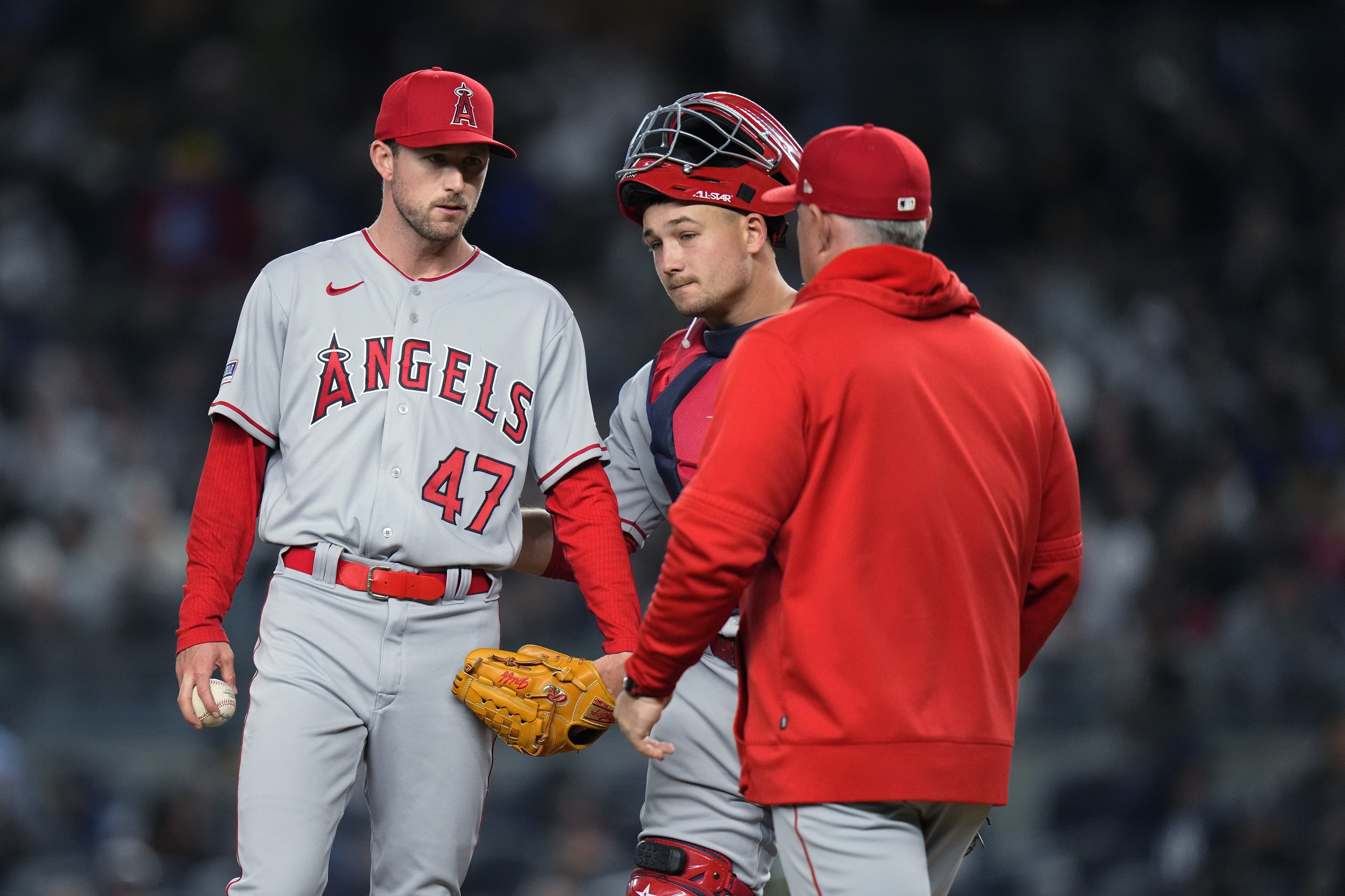 Los Angeles Angels keep Phil Nevin as manager for 2023 on 1-year deal