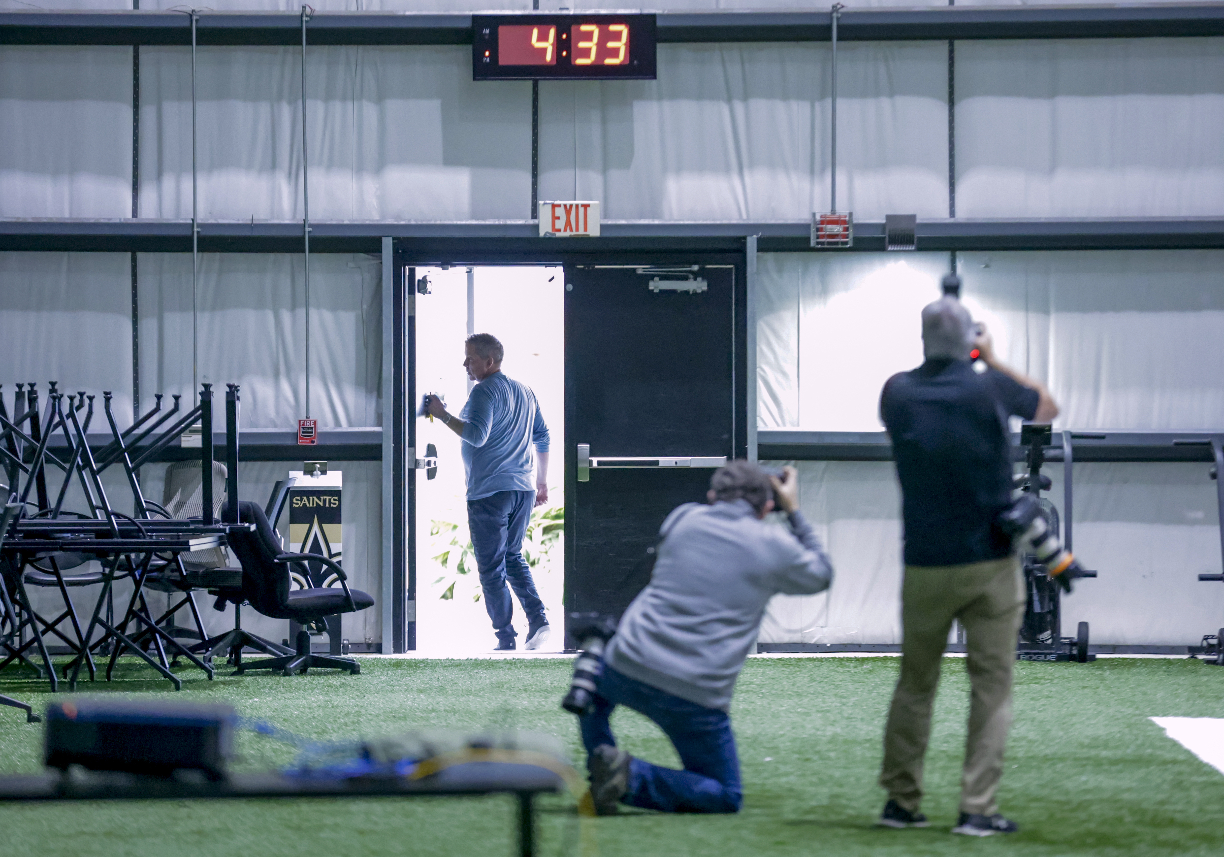 Displaced by Hurricane Ida, Saints set up shop at Cowboys stadium