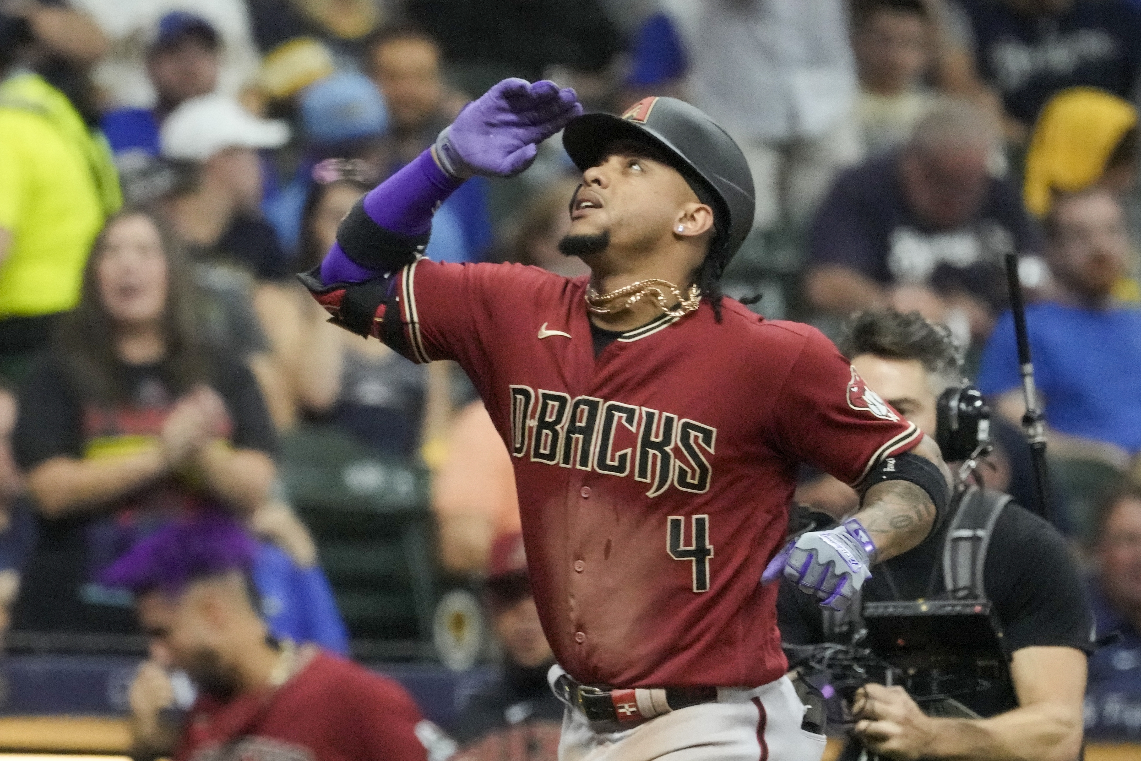 Diamondbacks hit Burnes hard, rally for 6-3 victory over Brewers in NL  wild-card series opener, Pro Sports