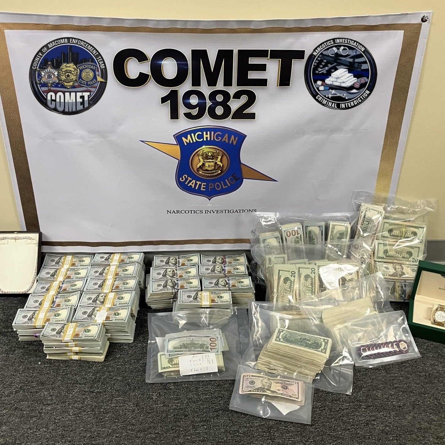 off duty cop mistakes cigarette for drugs michigan Police arrest 4, seize over $1.2 million, 7 guns, drugs in Metro Detroit  bust