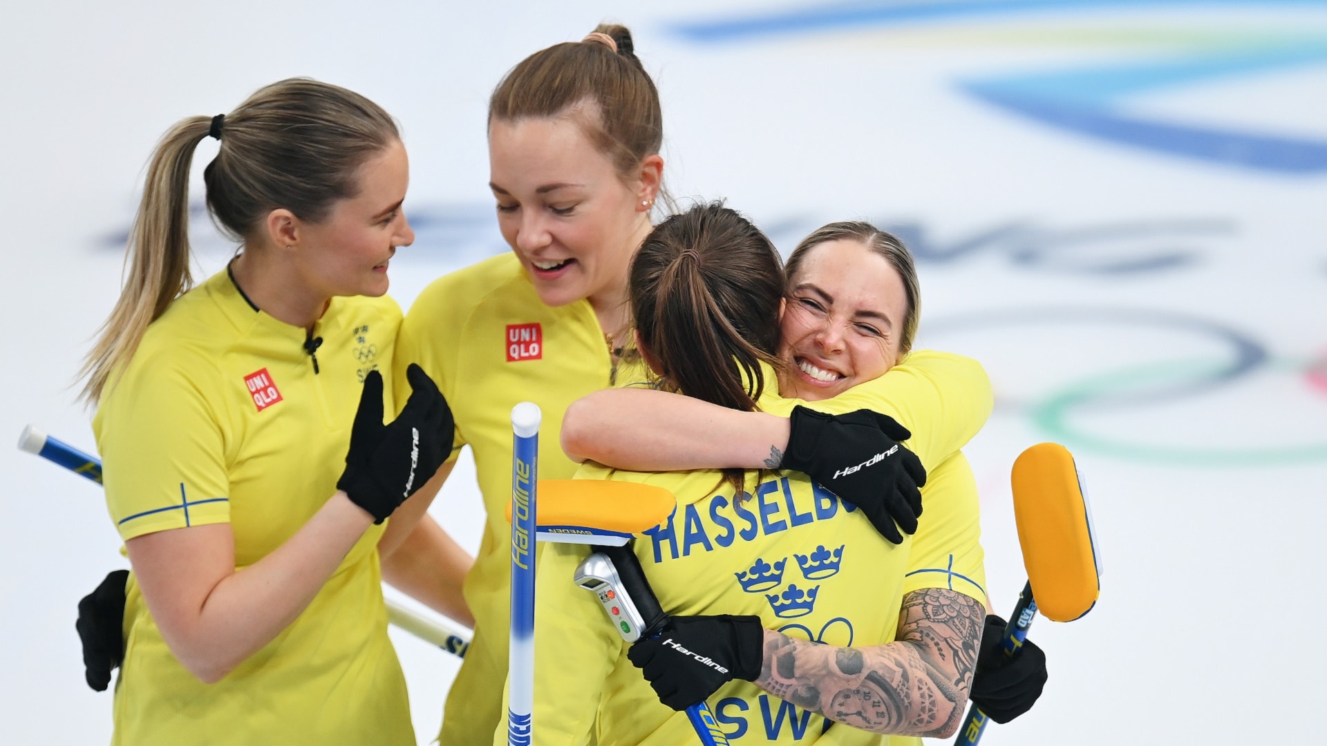 Measurement gives Sweden 7-6 win over Canada in women's curling at