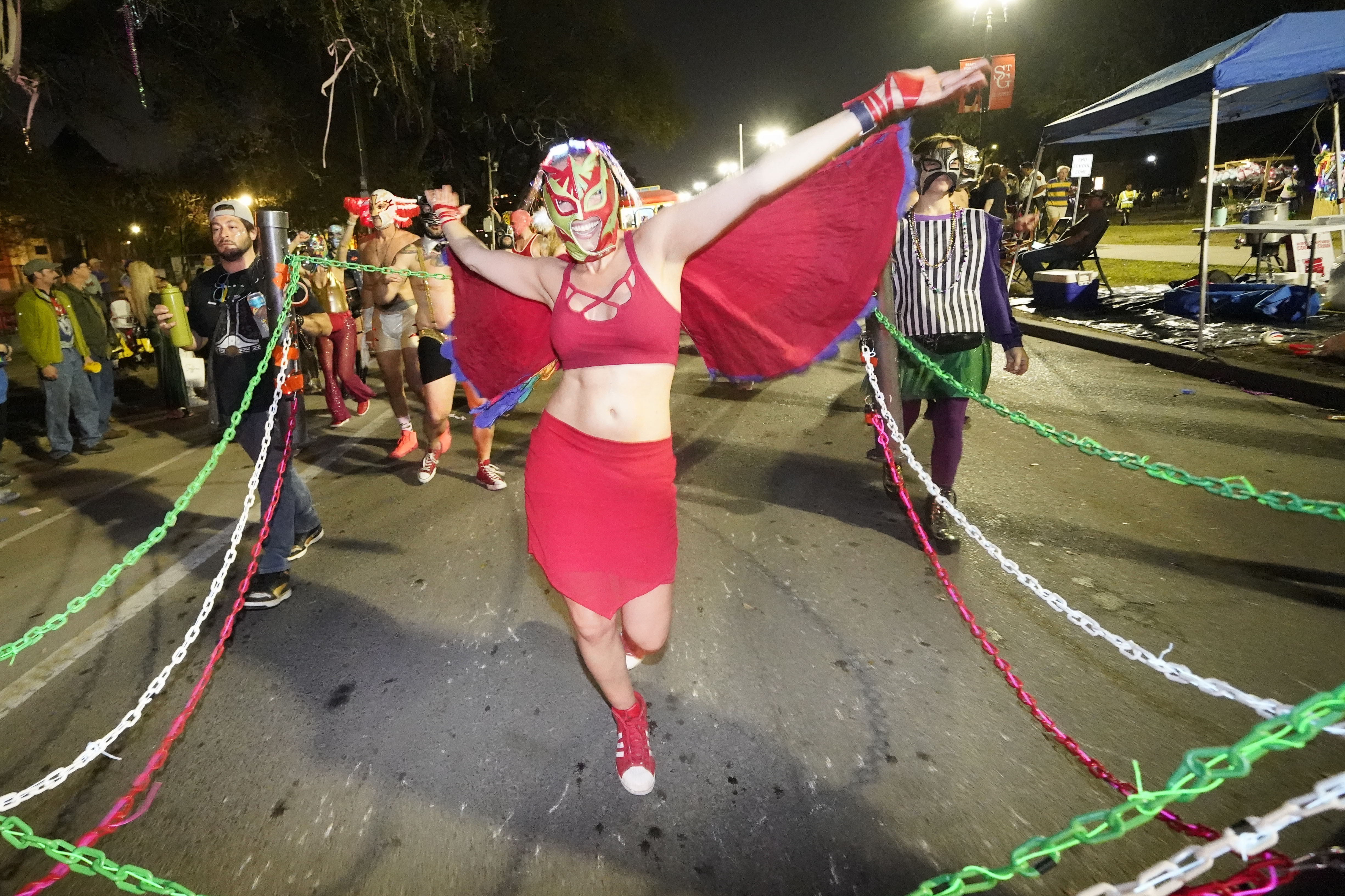 Gasparilla Pirate Lady Mermaid Mardi Gras Bourbon Street Beads New Orleans  Bayou Louisiana Cajun Creole Party