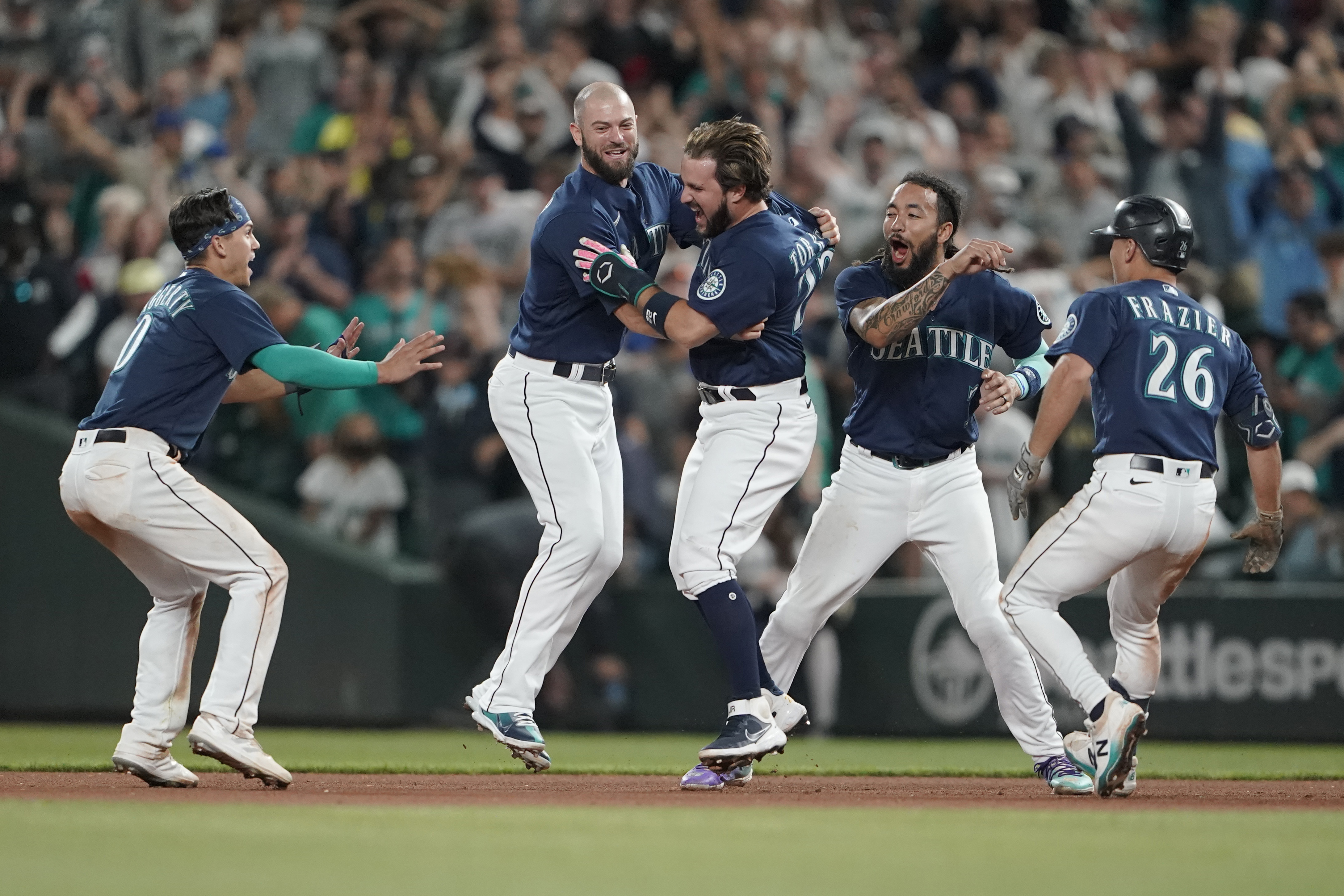 Luis Castillo's quiet confidence providing a spark for Seattle Mariners