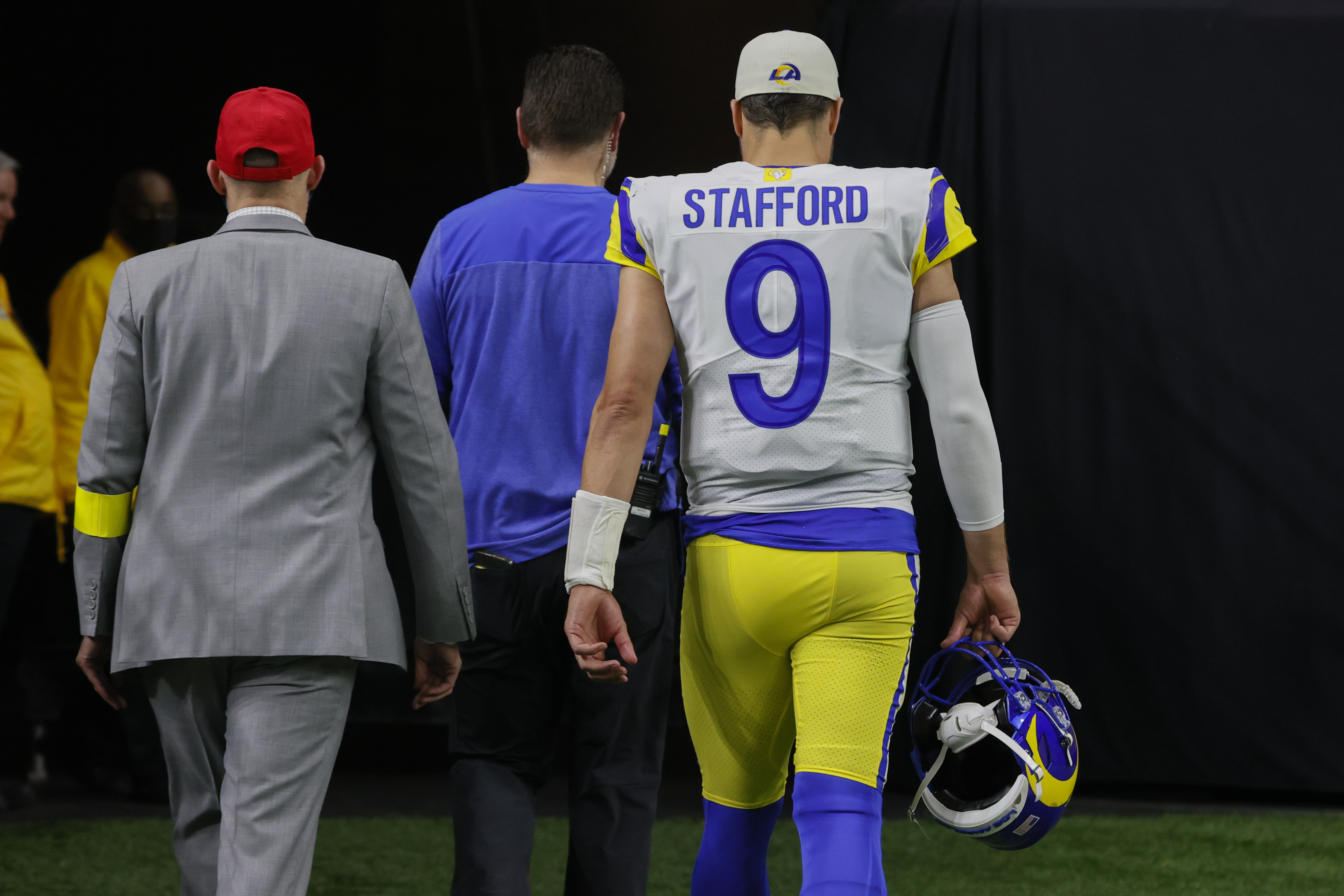 Rams' Matthew Stafford clears concussion protocol, won't start