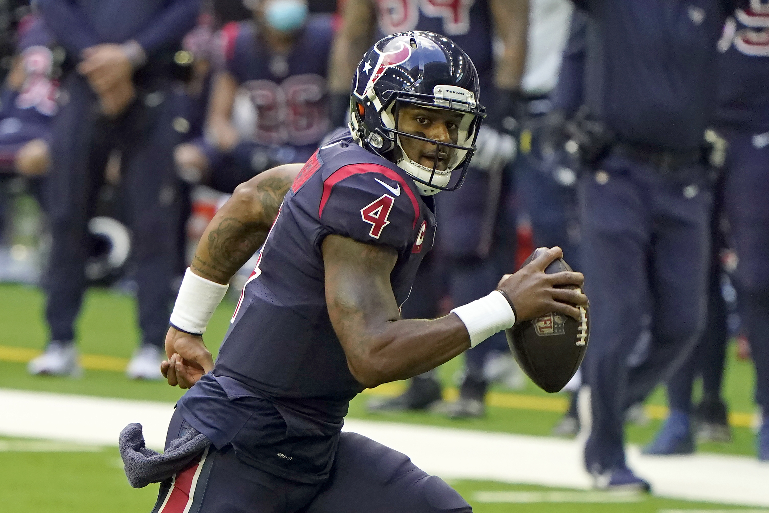 Quarterback Deshaun Watson officially returns to the Cleveland Browns  active roster