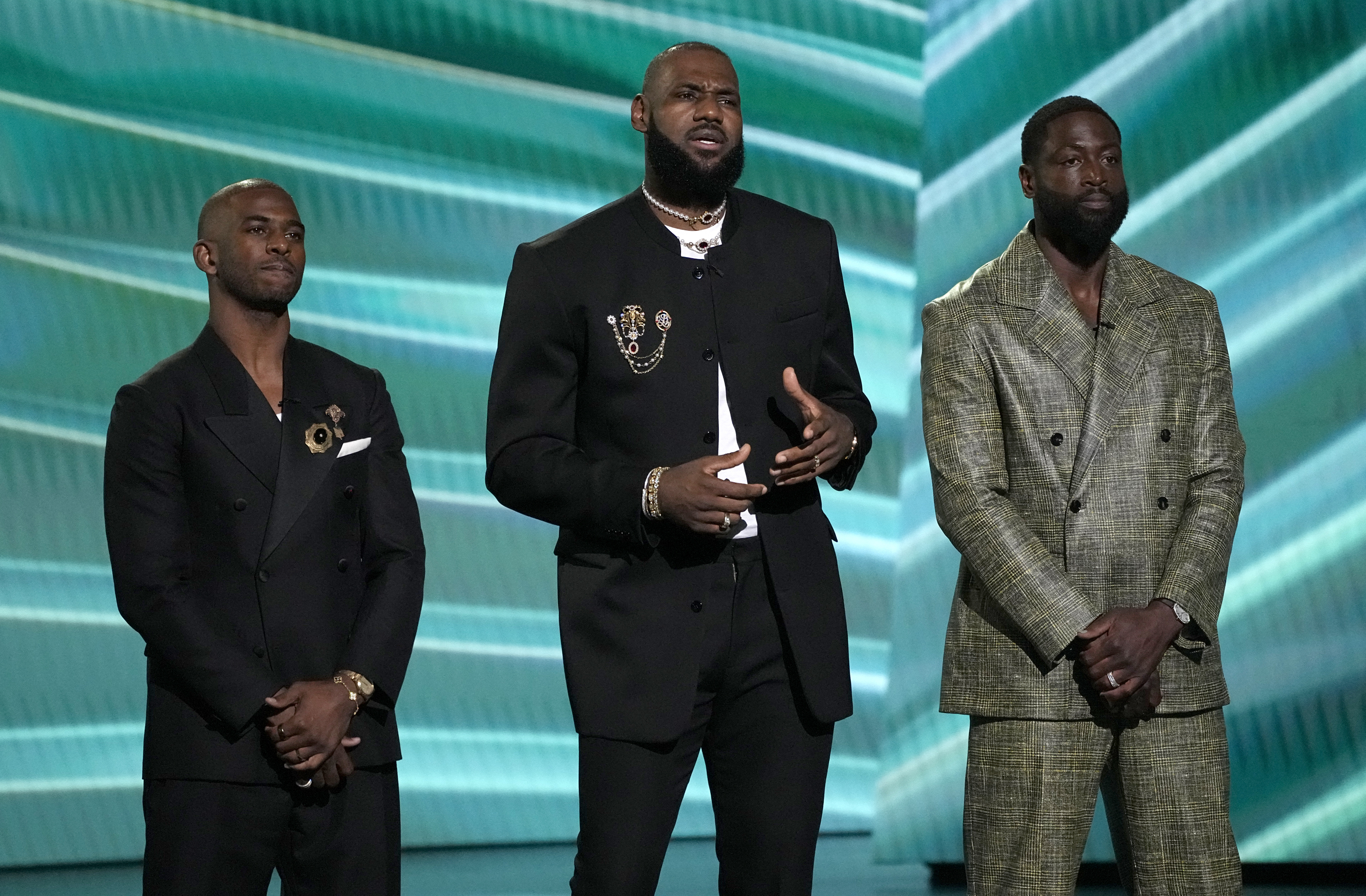 NBA 2023: LeBron James switching back to No. 23 out of respect for