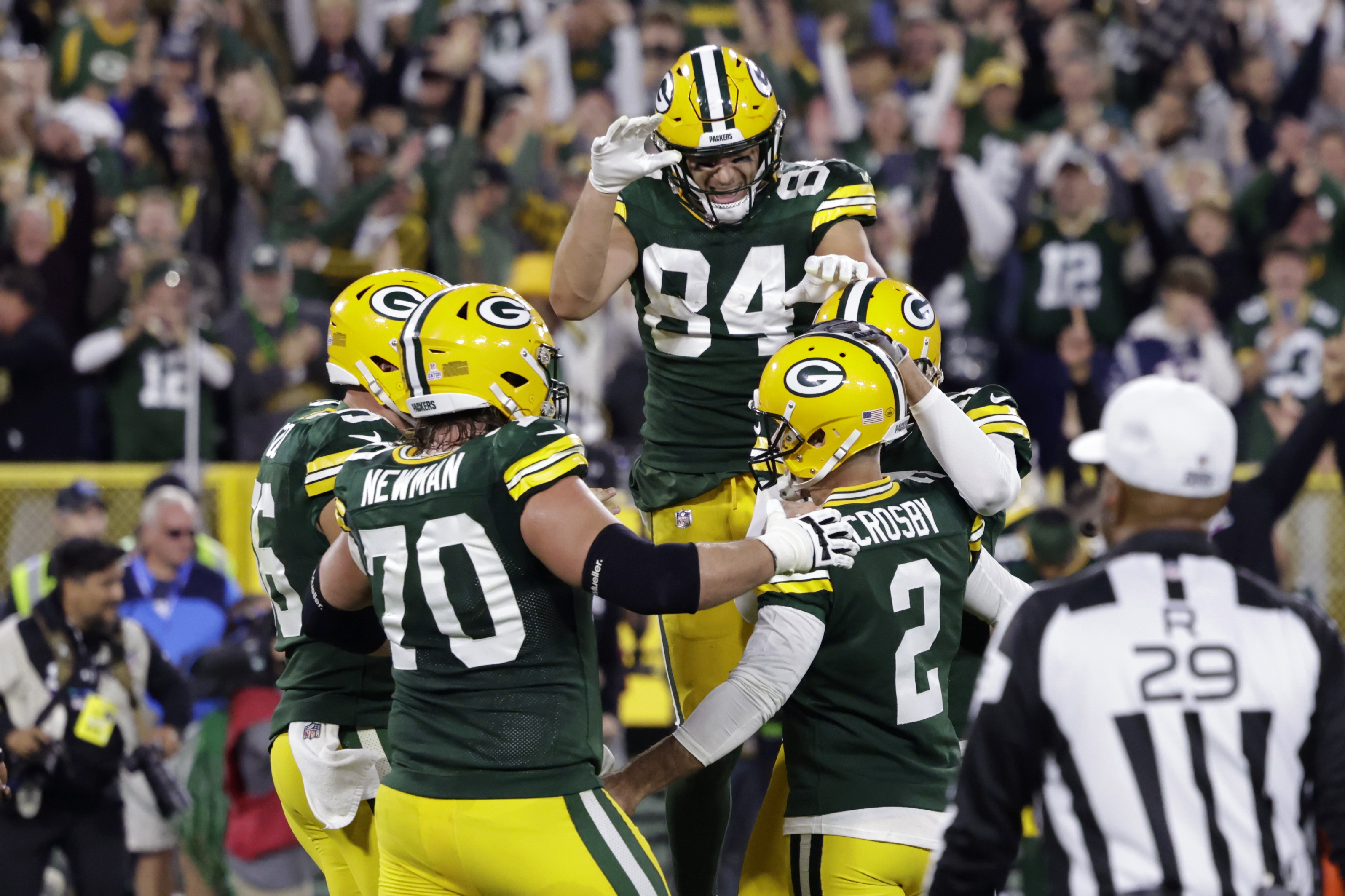 Rodgers, Crosby's OT FG lead Packers past Pats, Zappe 27-24