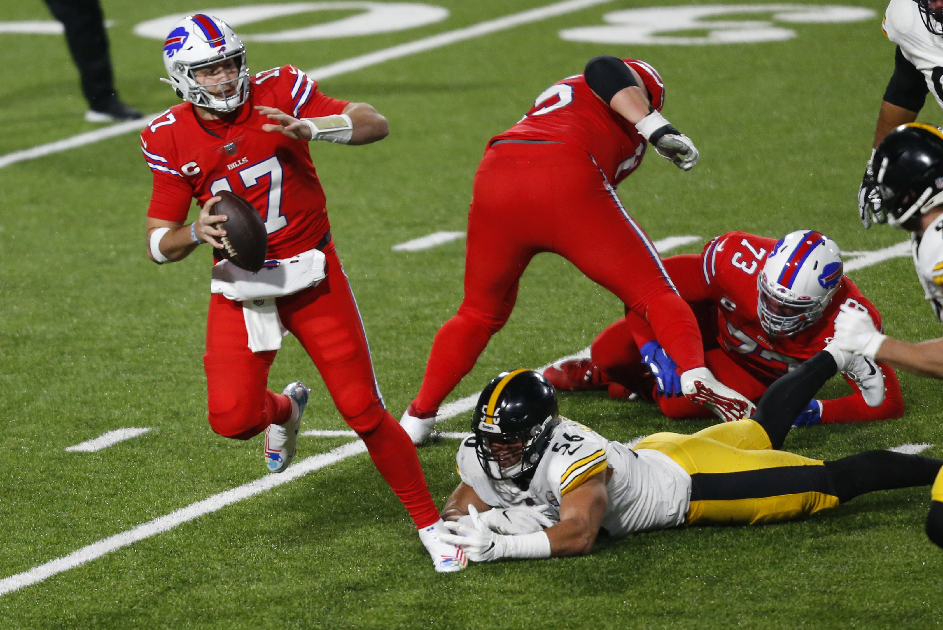 Bills improve to 10-3 with 26-15 win over sloppy Steelers