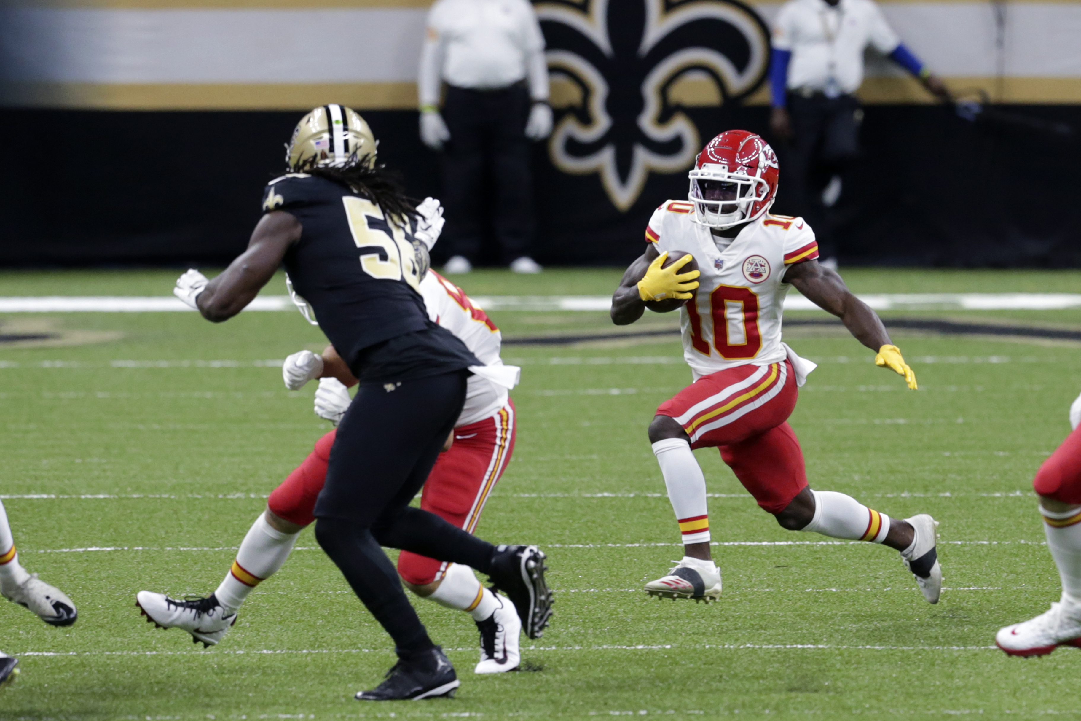 Emmanuel Sanders heads to locker room with rib injury - NBC Sports