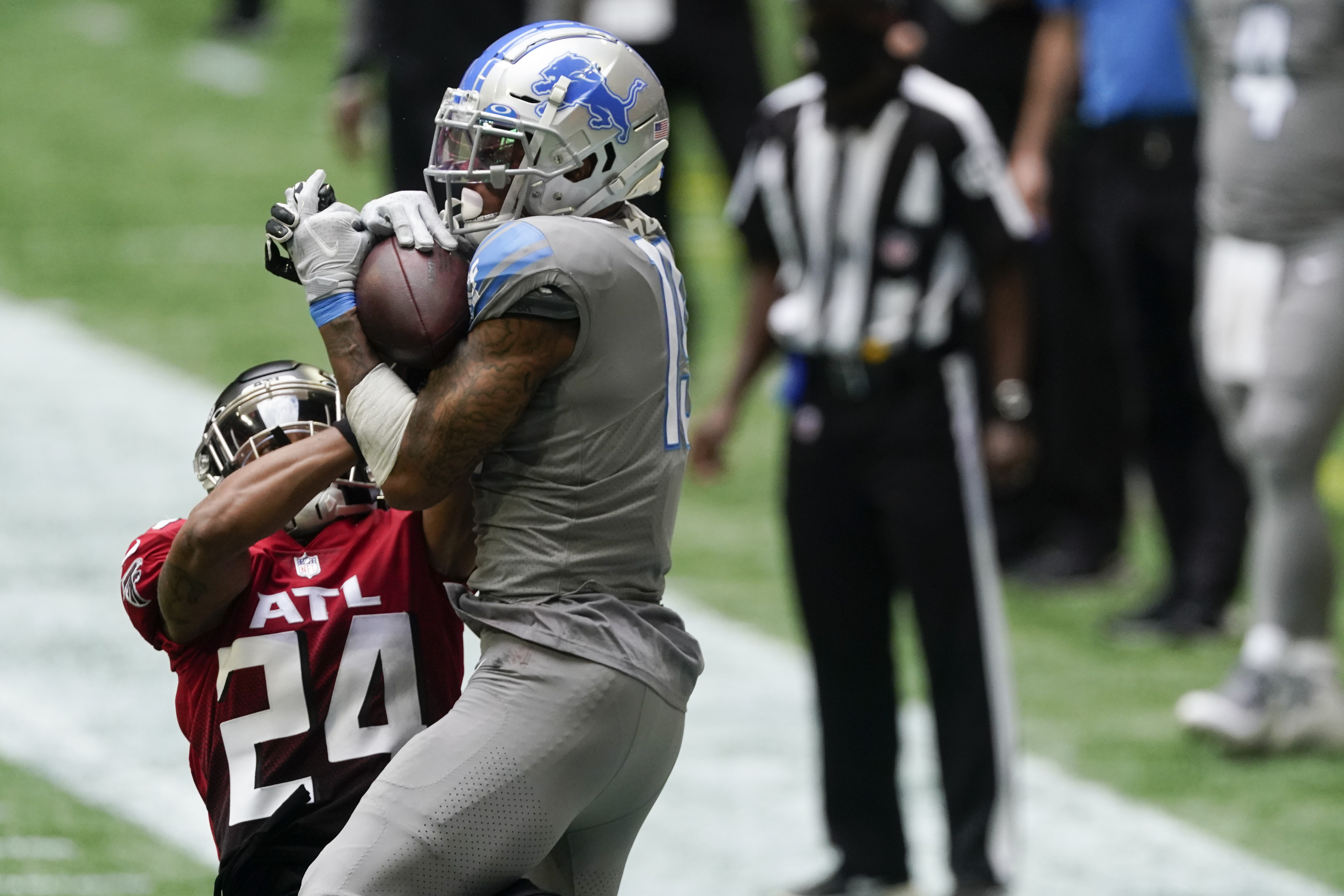 Kenny Golladay makes insane one-handed touchdown catch