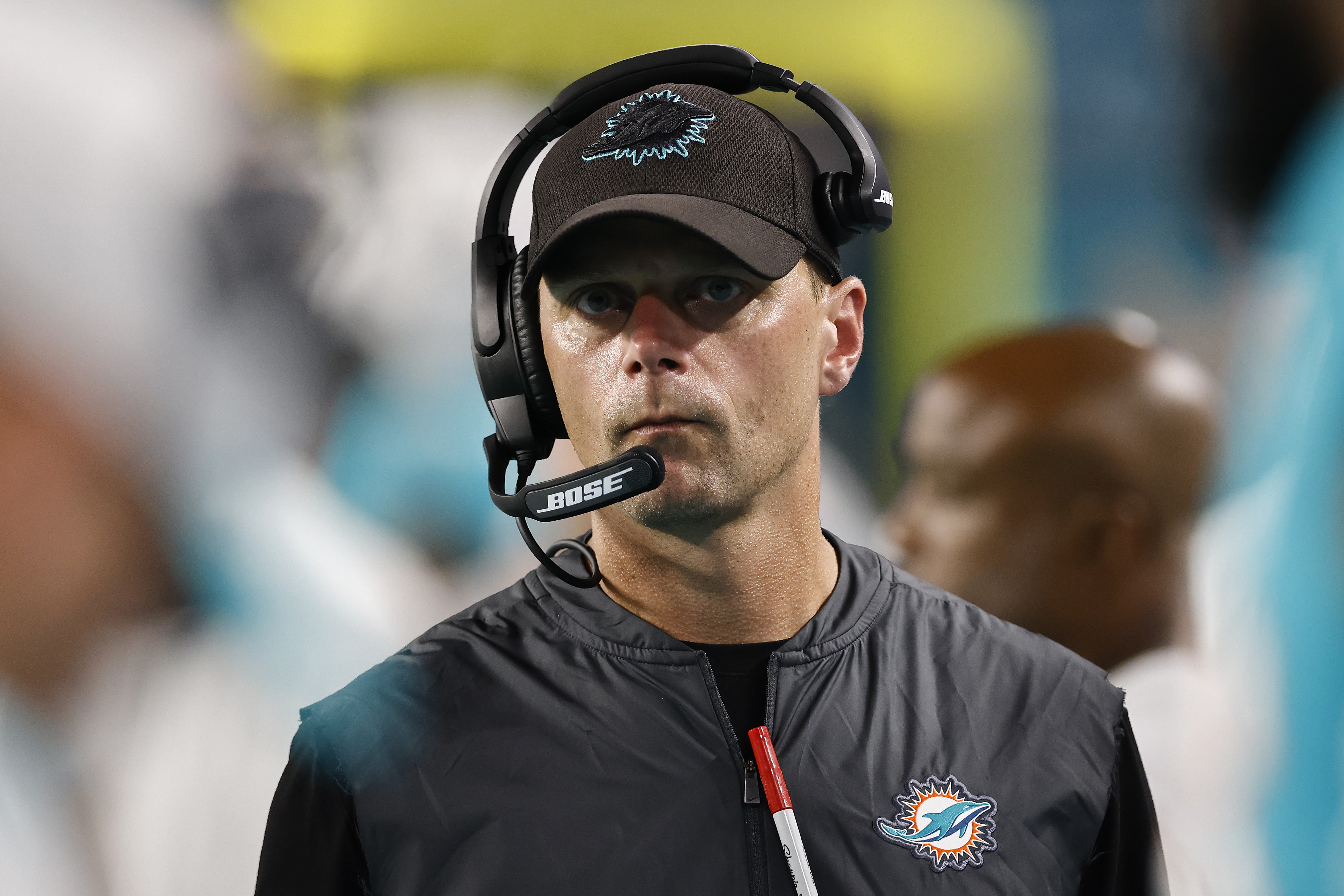 Head coach Mike McDaniel of the Miami Dolphins talks with head coach  News Photo - Getty Images