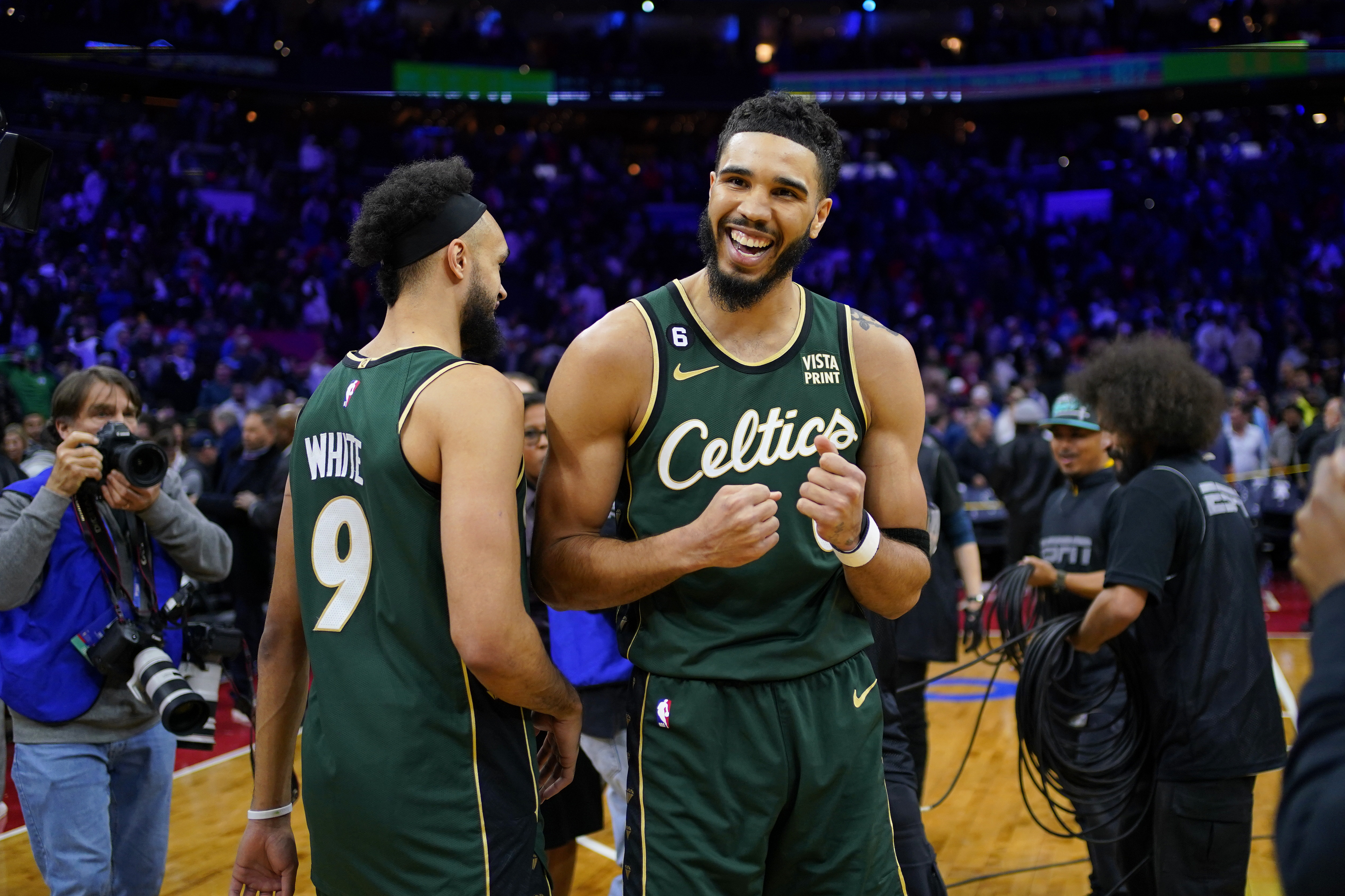 Jayson Tatum gives DeVonta Smith game jersey after hitting the