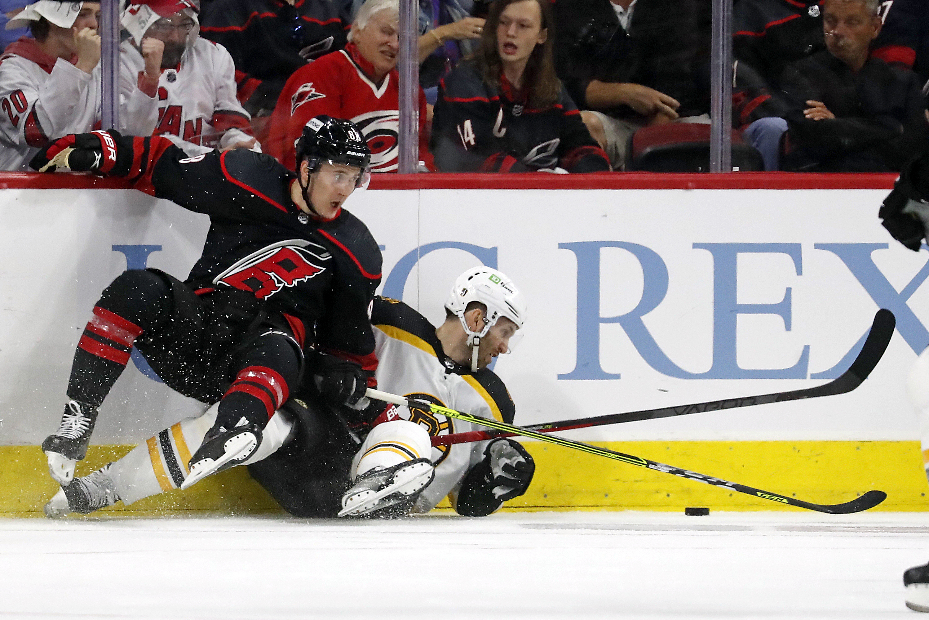 Oilers and Kings score lots of goals in a wildly crazy game 5