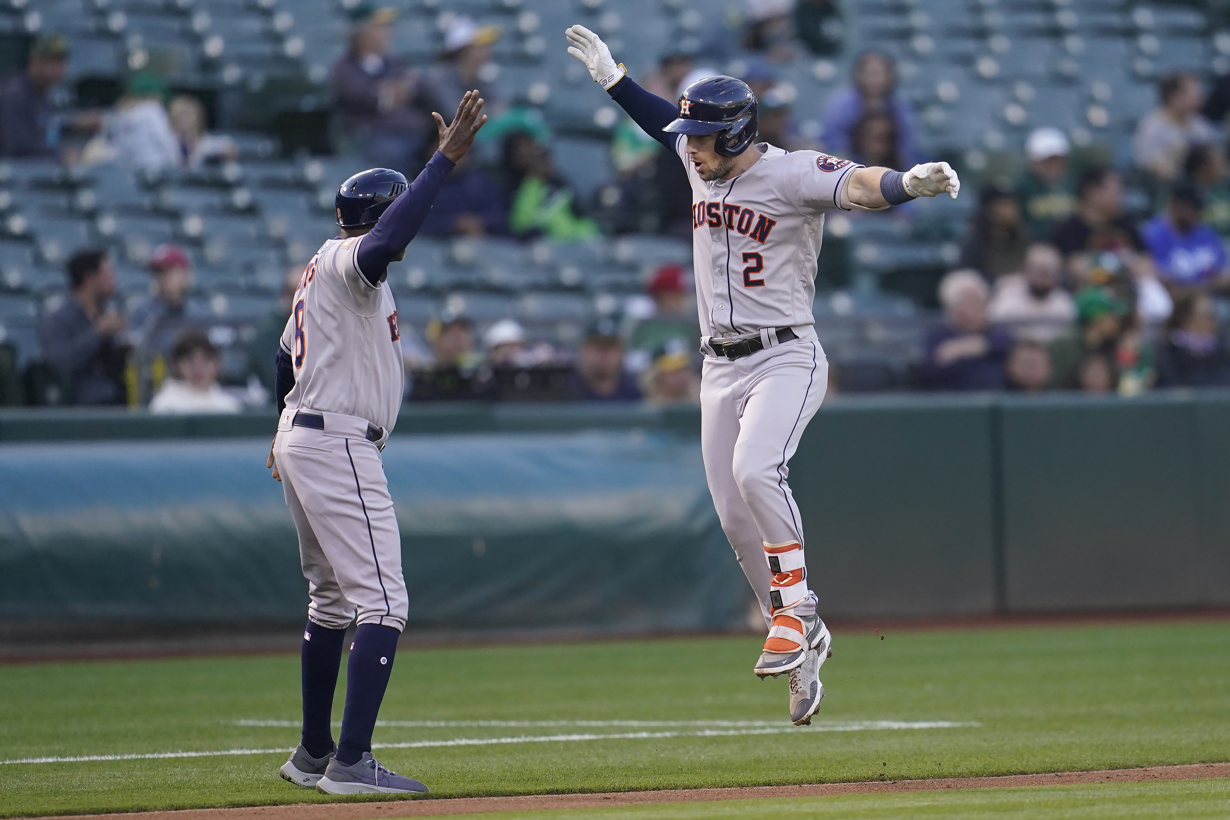 José Altuve, Alex Bregman express love for 'second home' in Houston