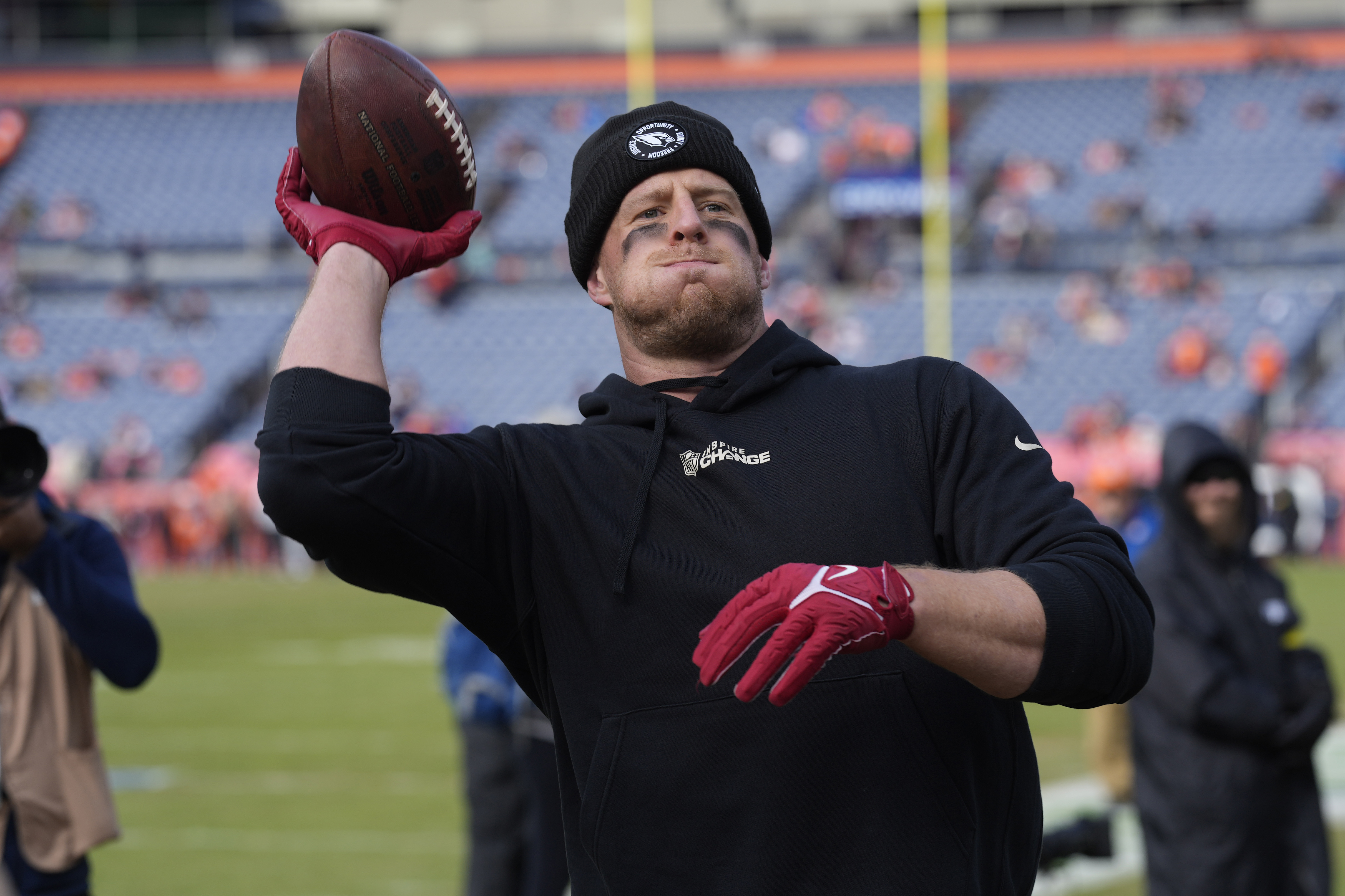 J.J. Watt steps up to help fan with her grandpa's funeral