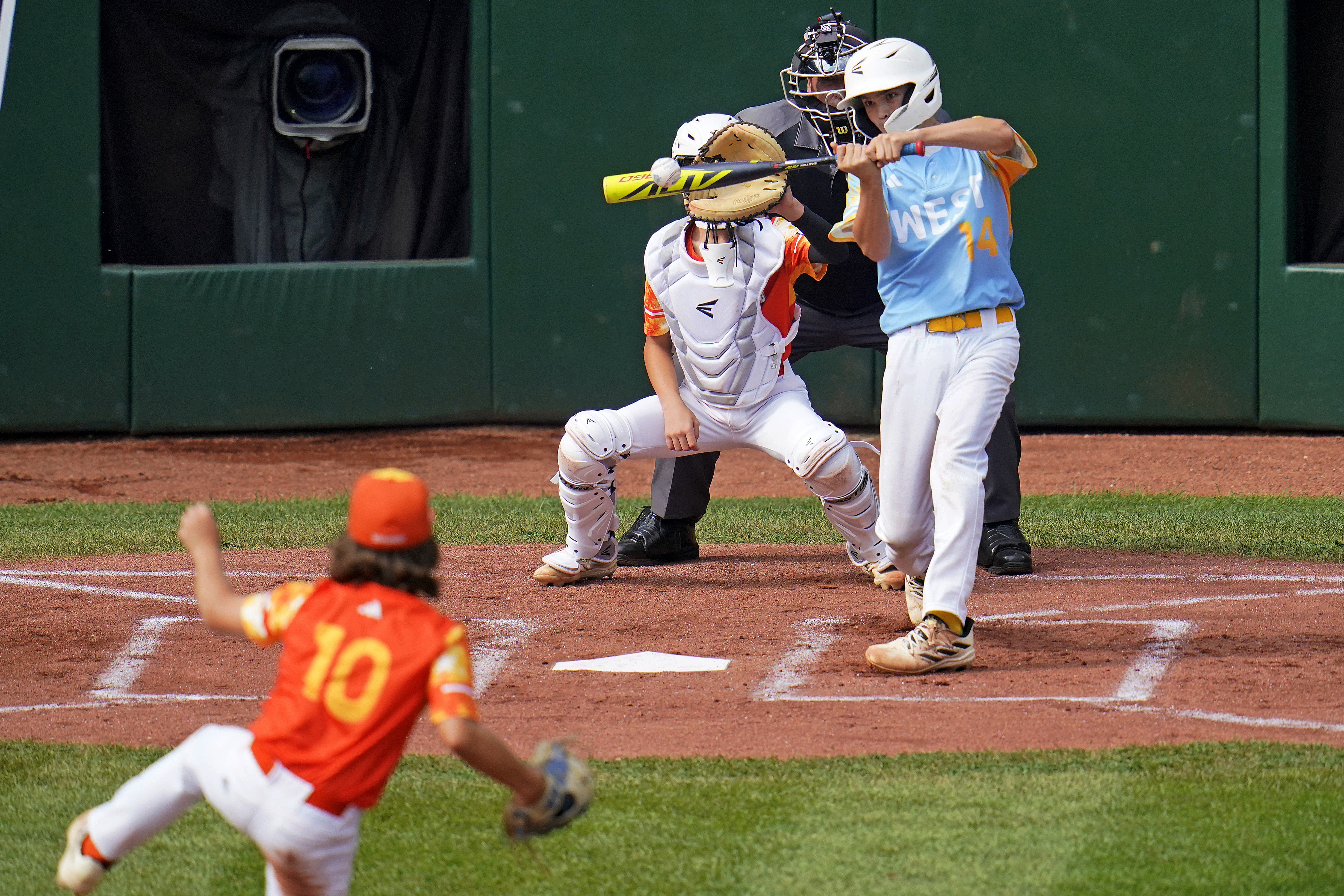 California advances to Little League World Series championship with 6-1 win  over Texas - ABC News