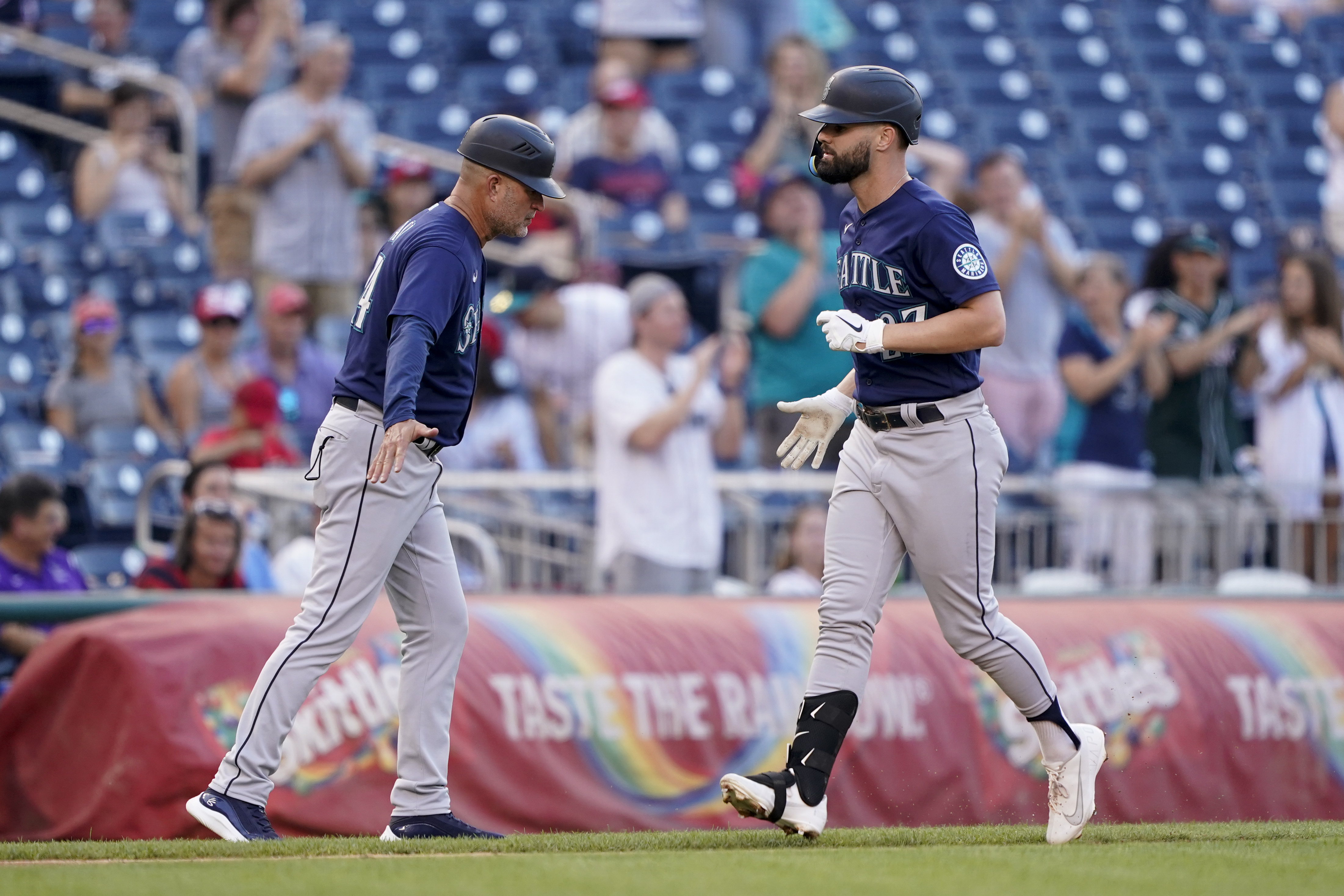 What's next for Mariners and Jesse Winker? MLB insiders react