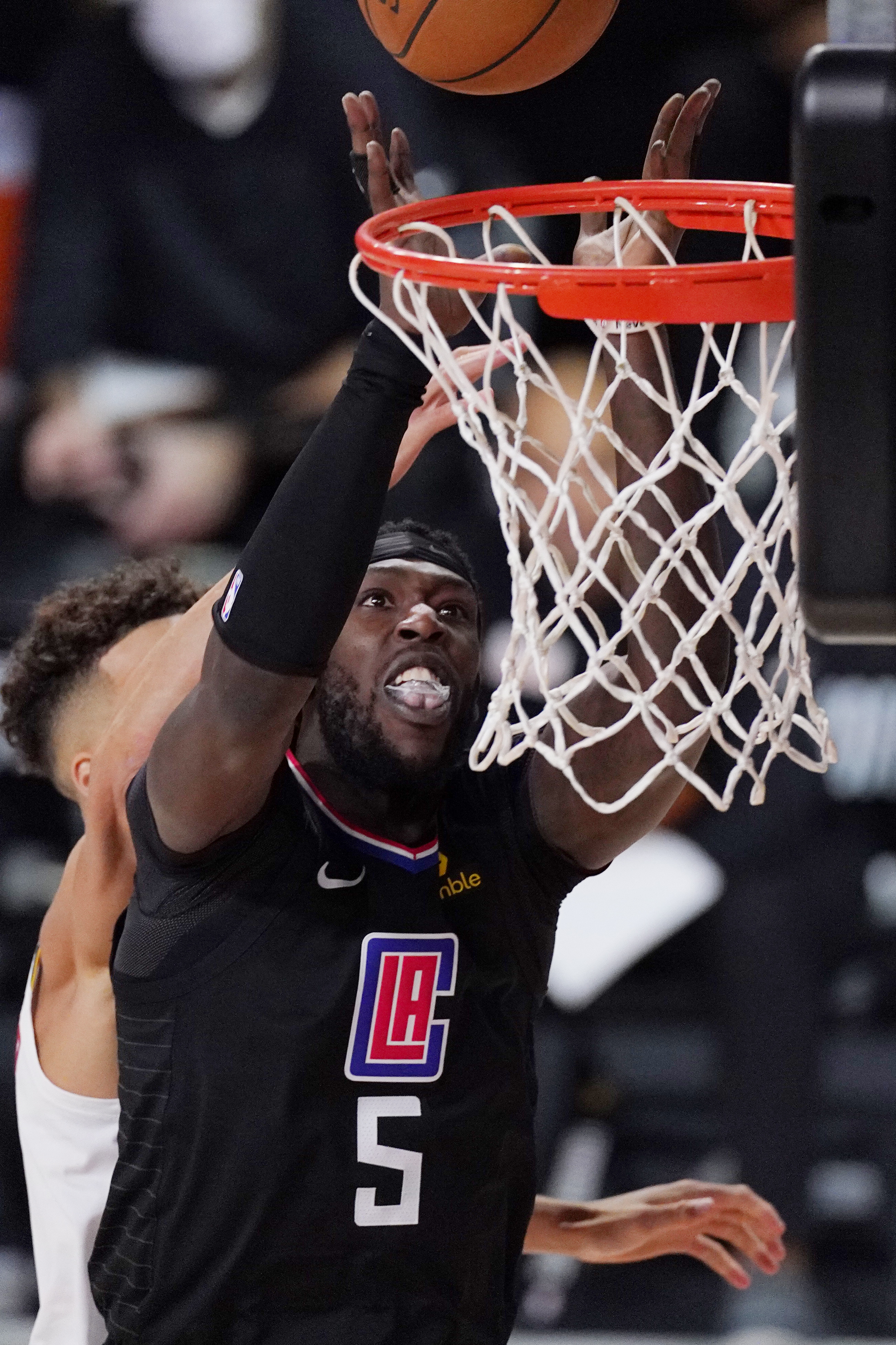 Harrell wins Sixth Man Award to keep it with Clippers