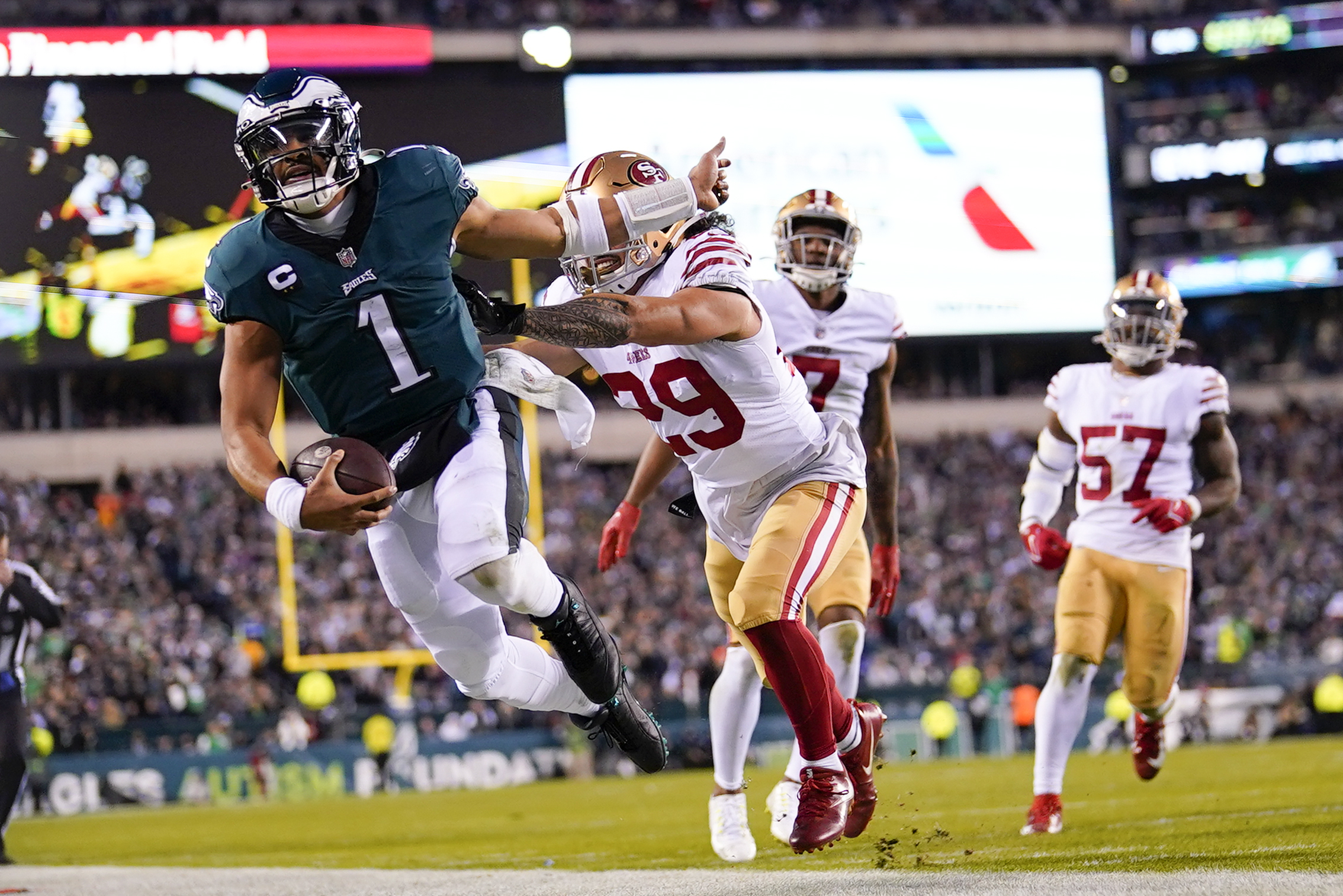 Eagles presented with George Halas Trophy following NFC Championship win  vs. 49ers