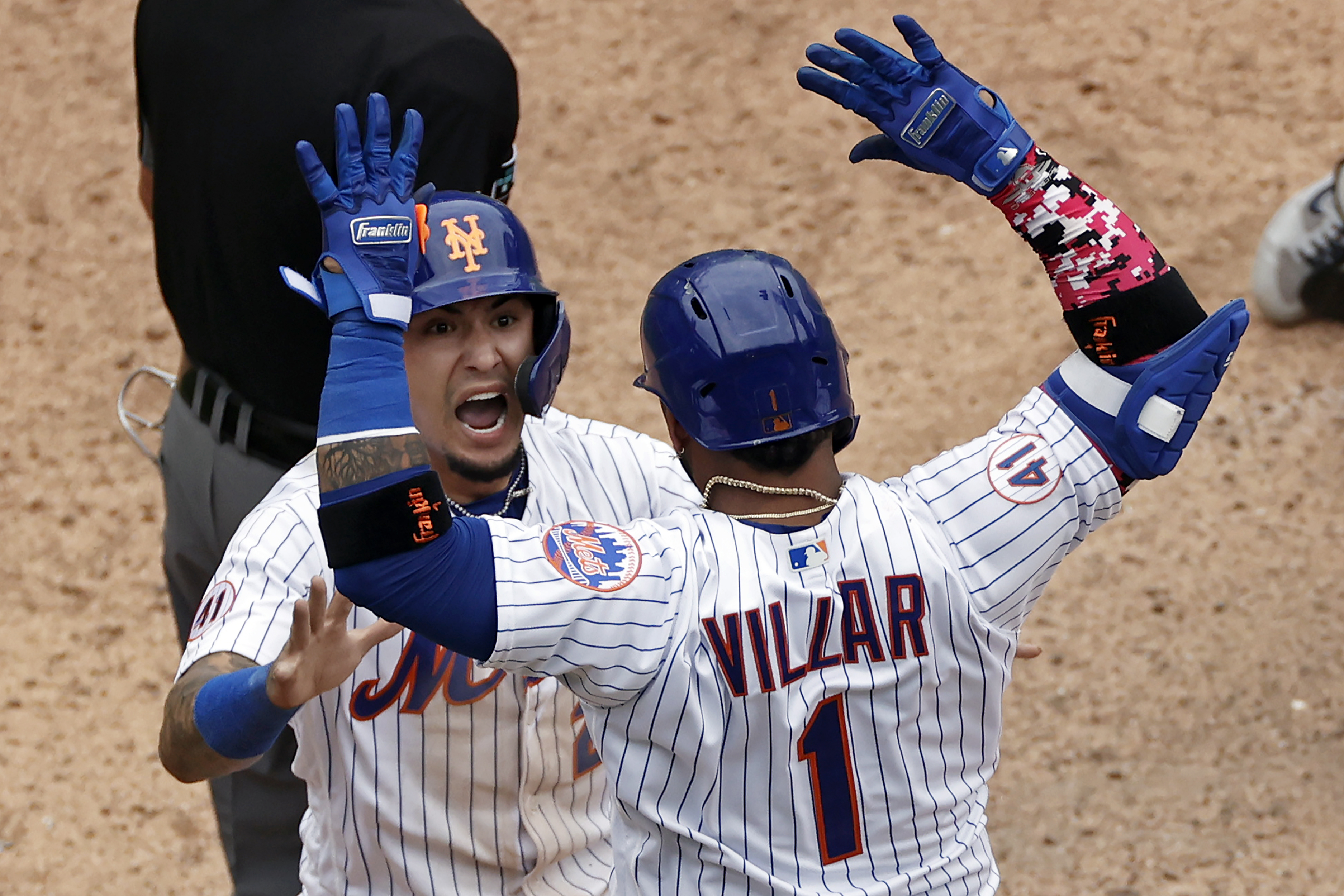 Francisco Lindor and Javier Baez Apologize as Mets Sweep Doubleheader - The  New York Times