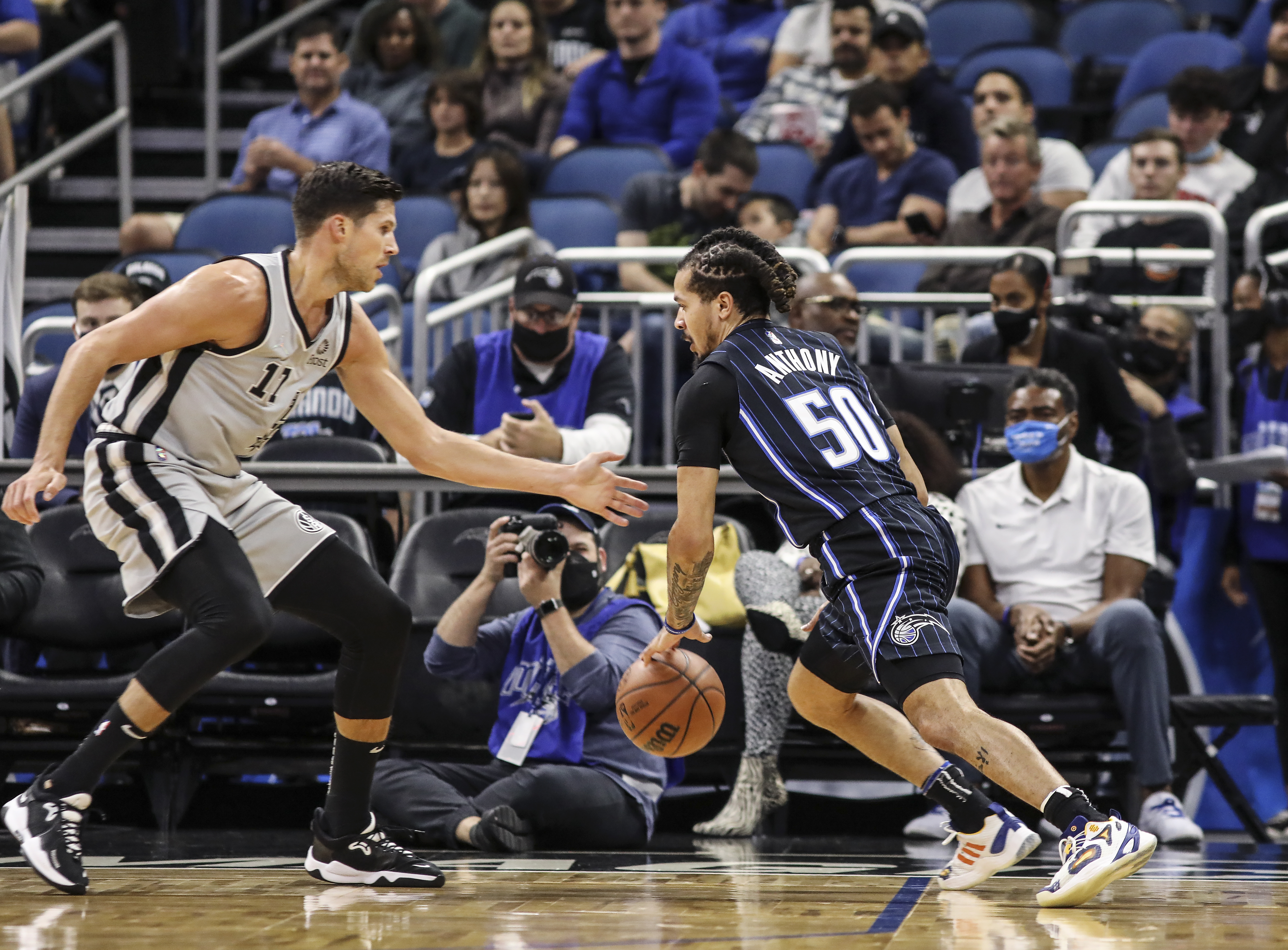 Orlando Magic guard Cole Anthony (50) brings the ball up the court
