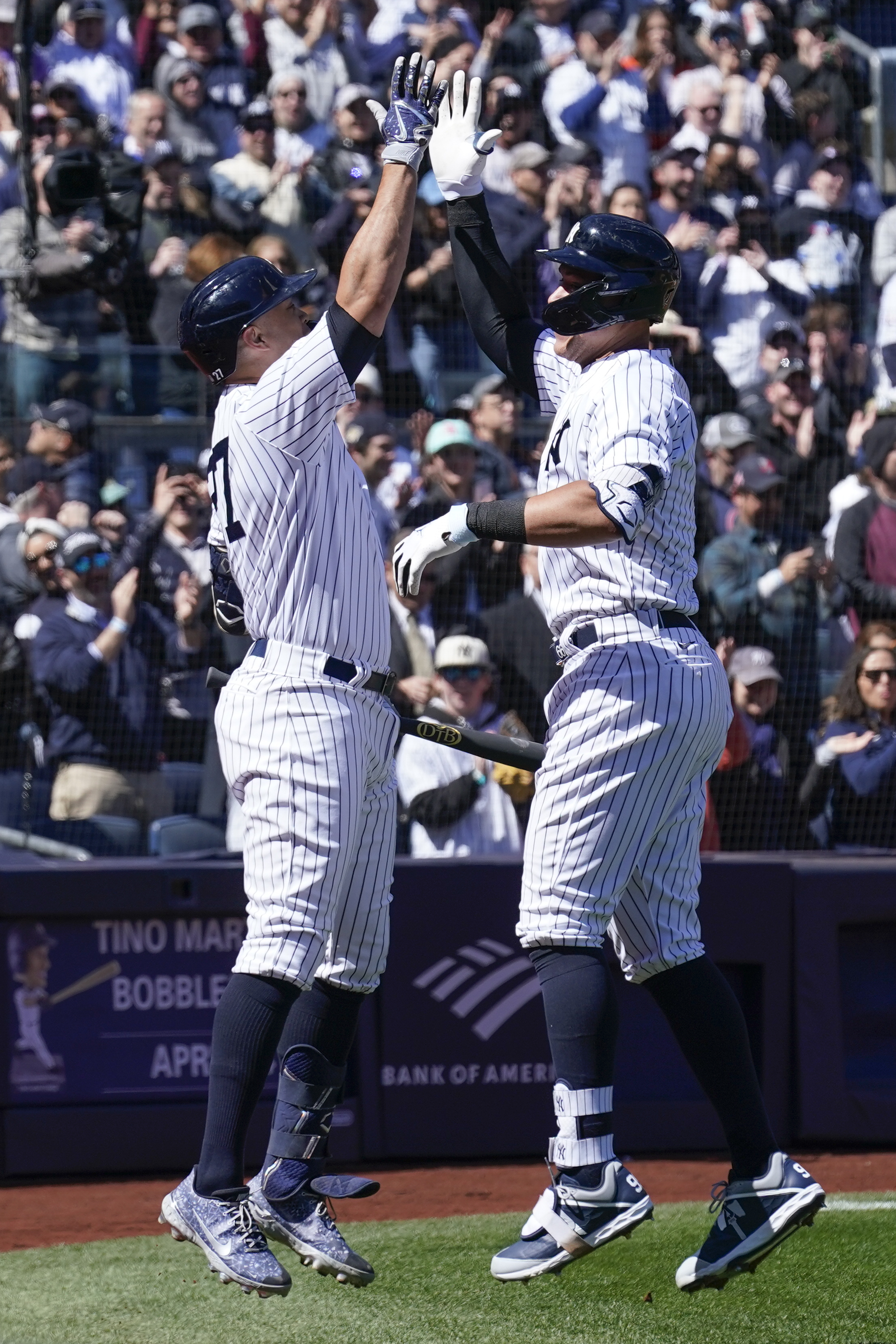 Aaron Judge homers in 1st swing as New York Yankees captain - The