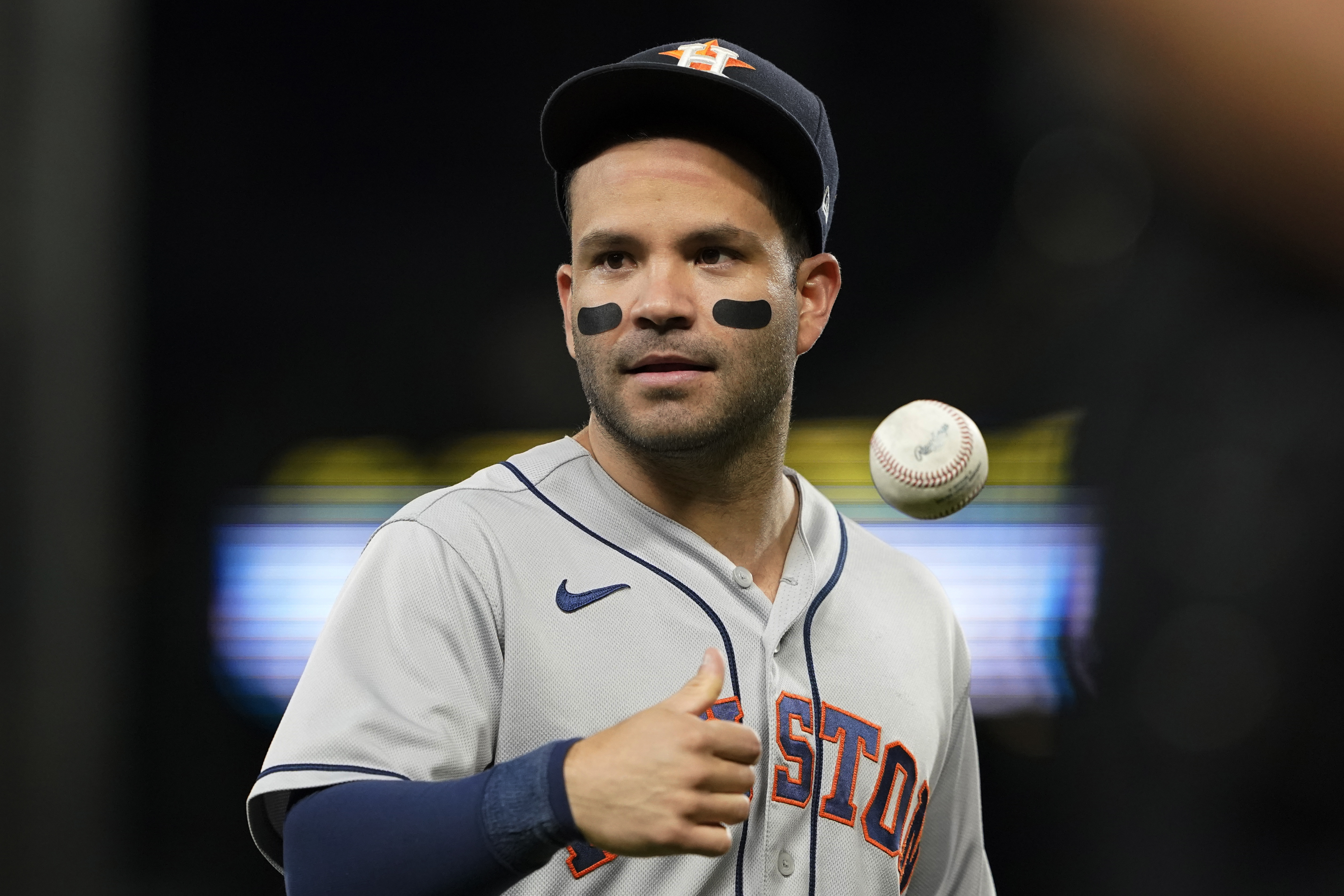 Lance McCullers Jr. (forearm) tosses from flat ground Sunday