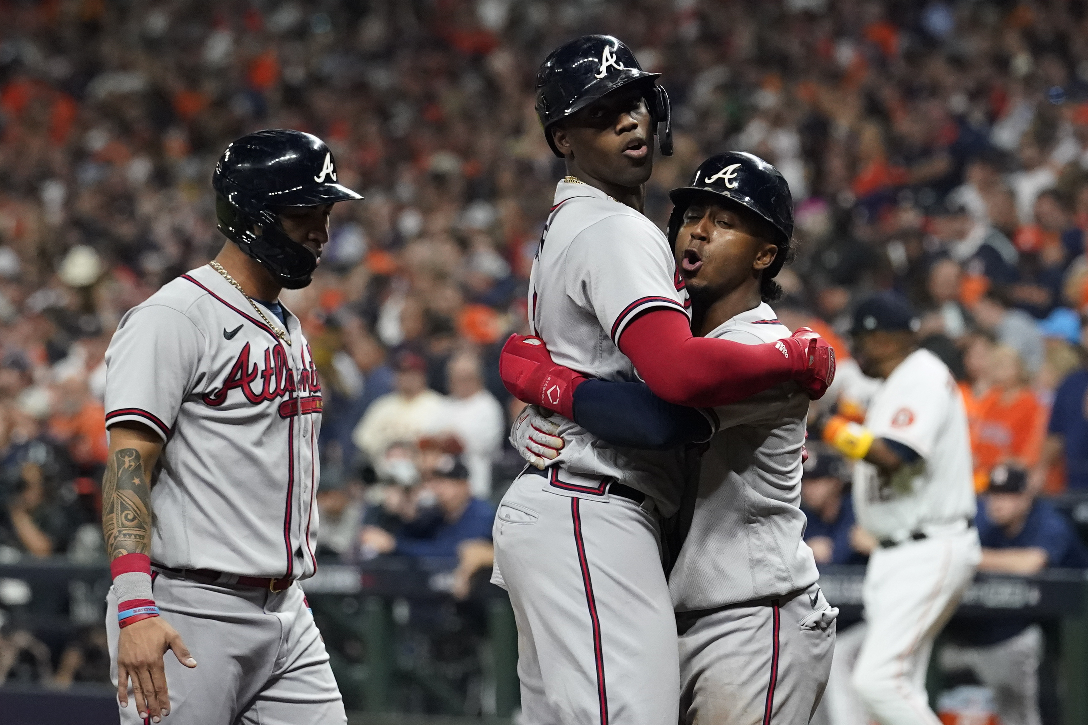 Braves Jorge Soler 1st batter to lead off World Series with HR