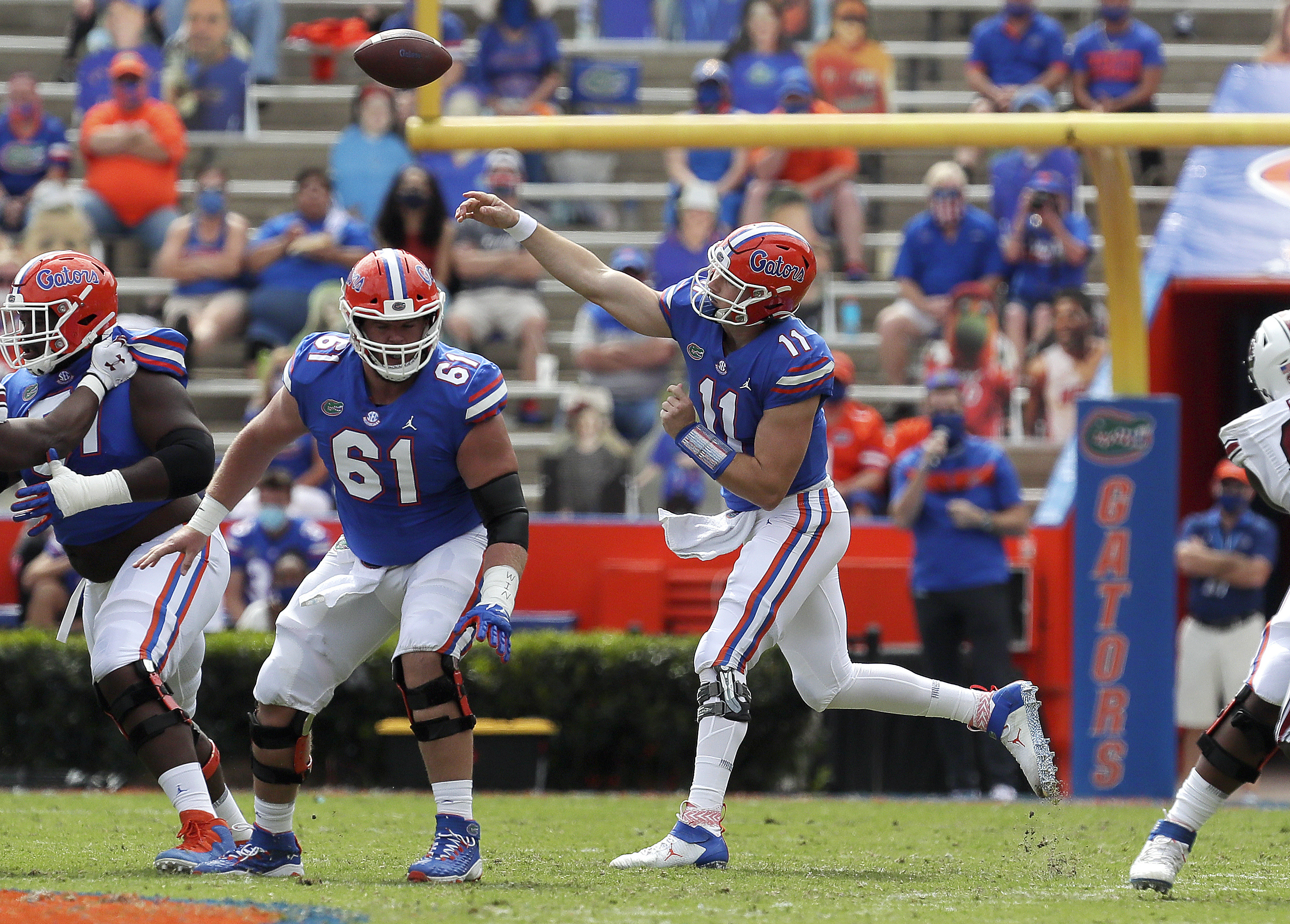 Trask Pitts help No. 3 Florida top South Carolina 38 24