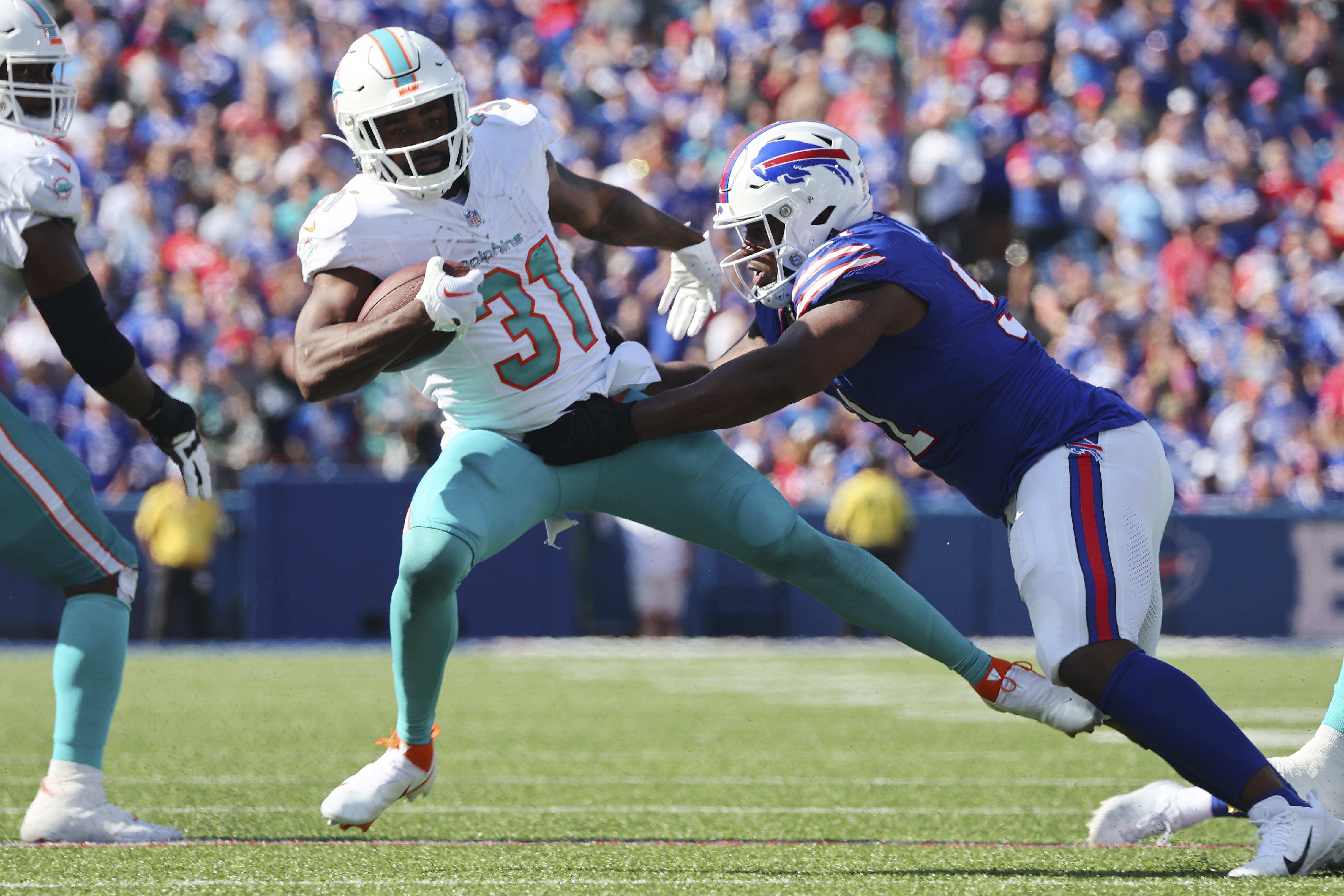 Dolphins RB encourages public to donate to GoFundMe created for