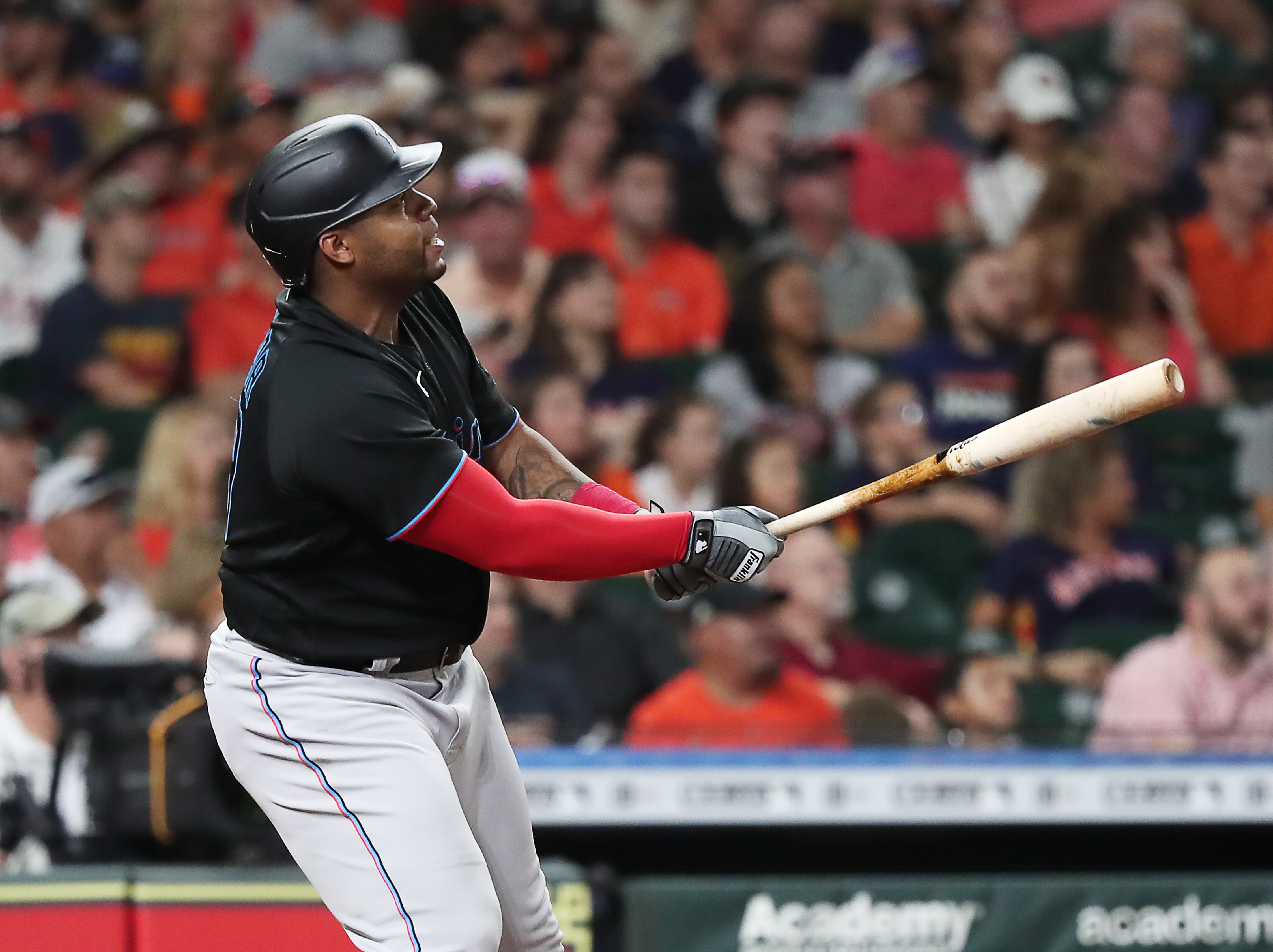 Aguilar, Marlins again swat away Nats, win third in a row on road