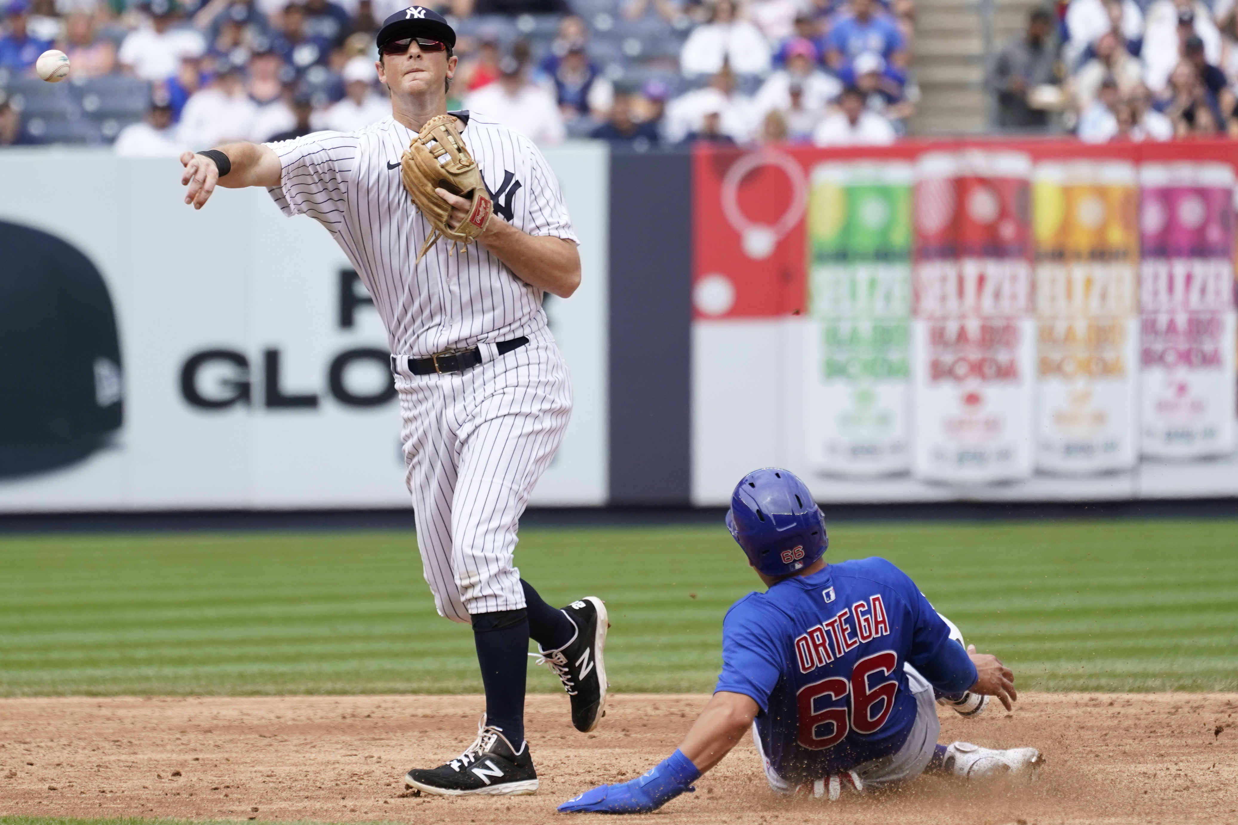 Carpenter hammers Cubs; 2 HRs, 7 RBIs in Yanks' 18-4 rout